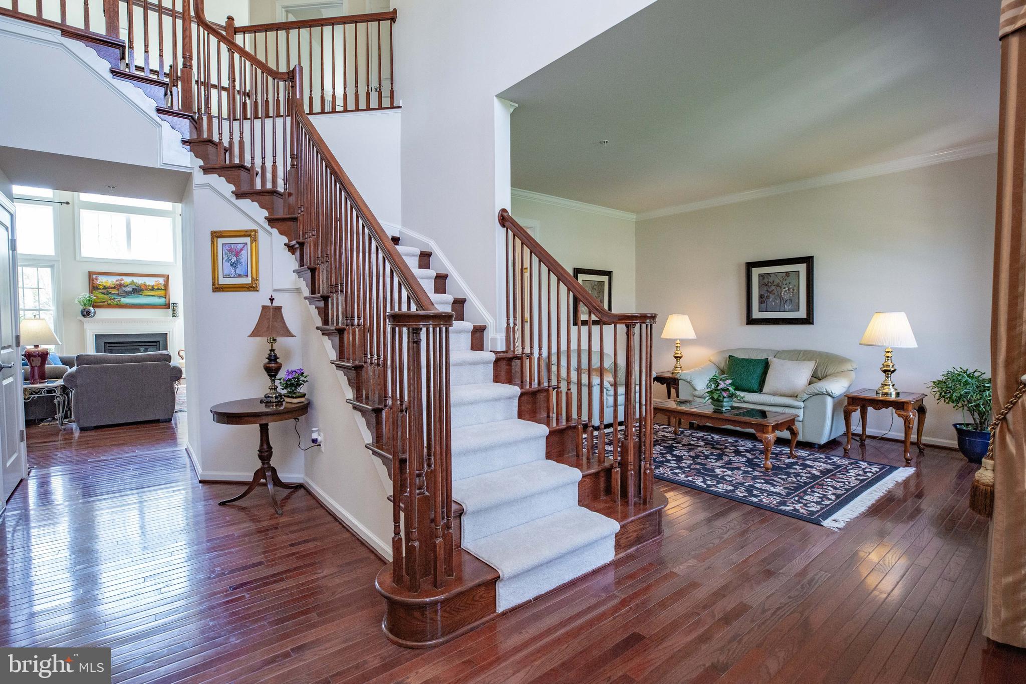 RIVERWOOD - Residential