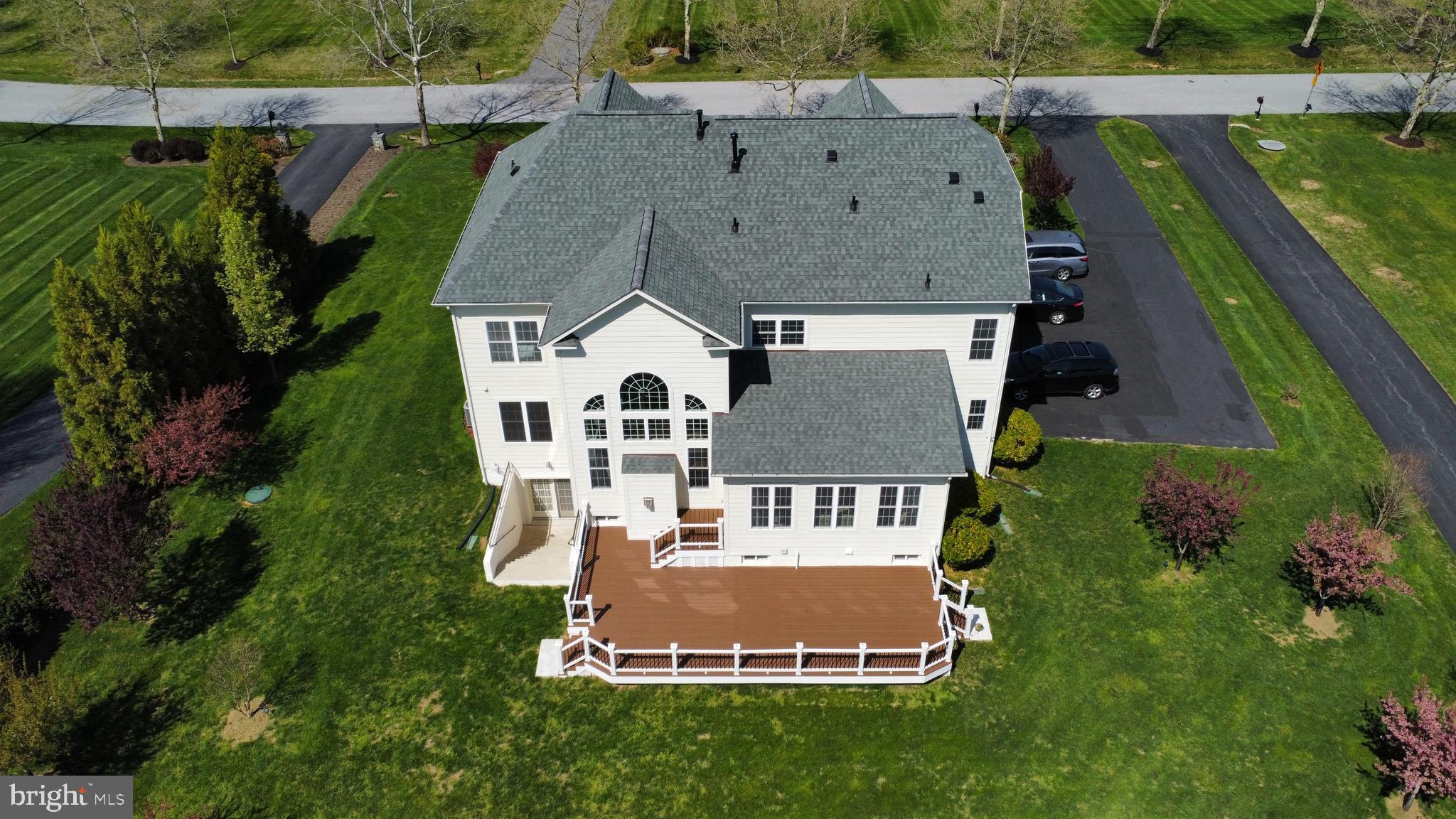 RIVERWOOD - Residential