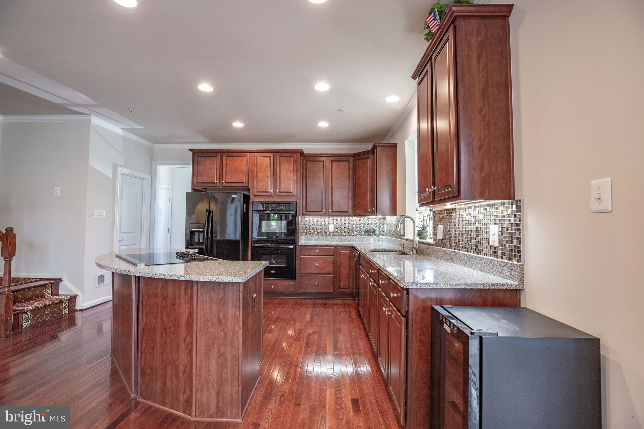 RIVERWOOD - Residential