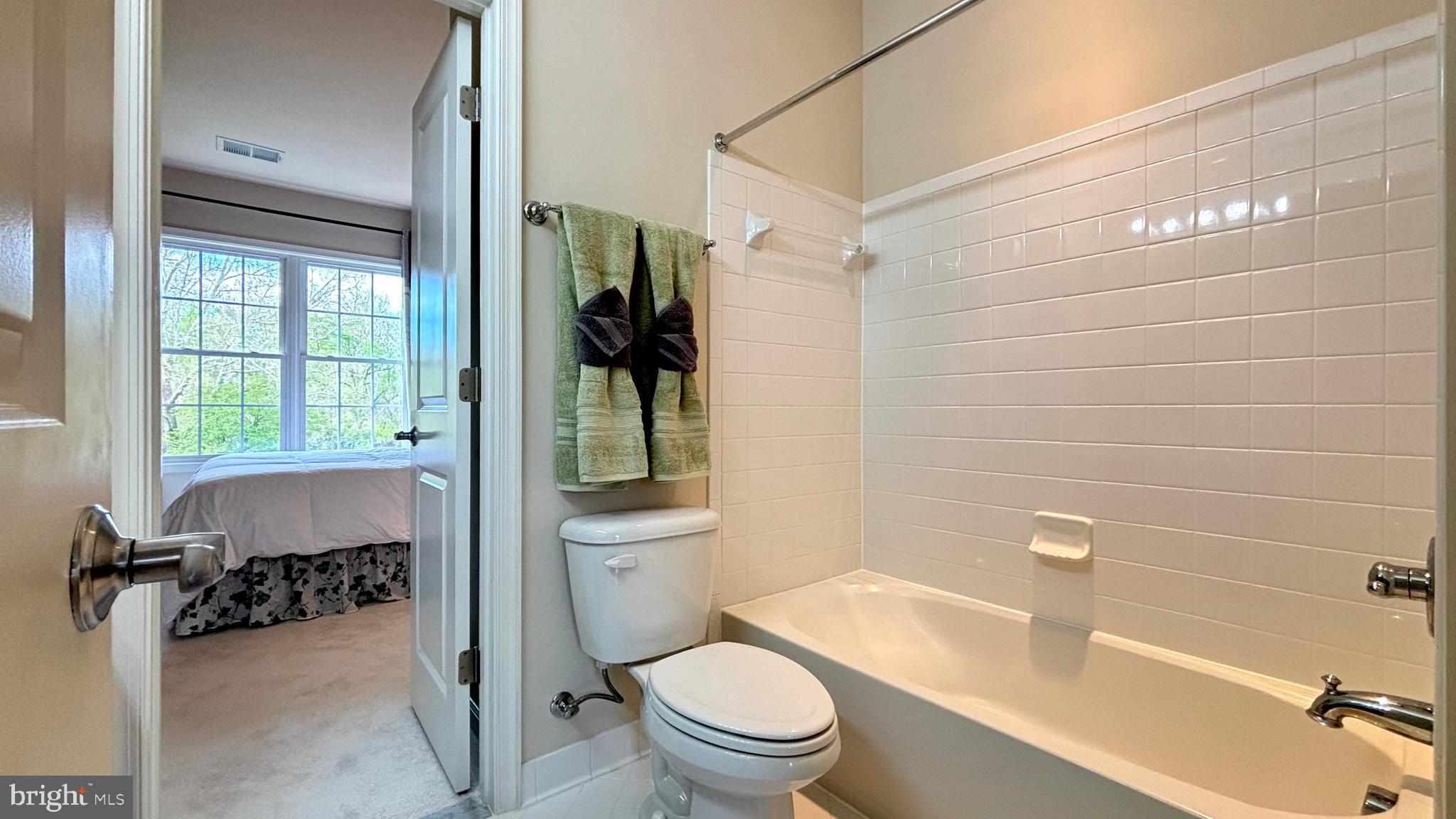 RIVERWOOD - Residential