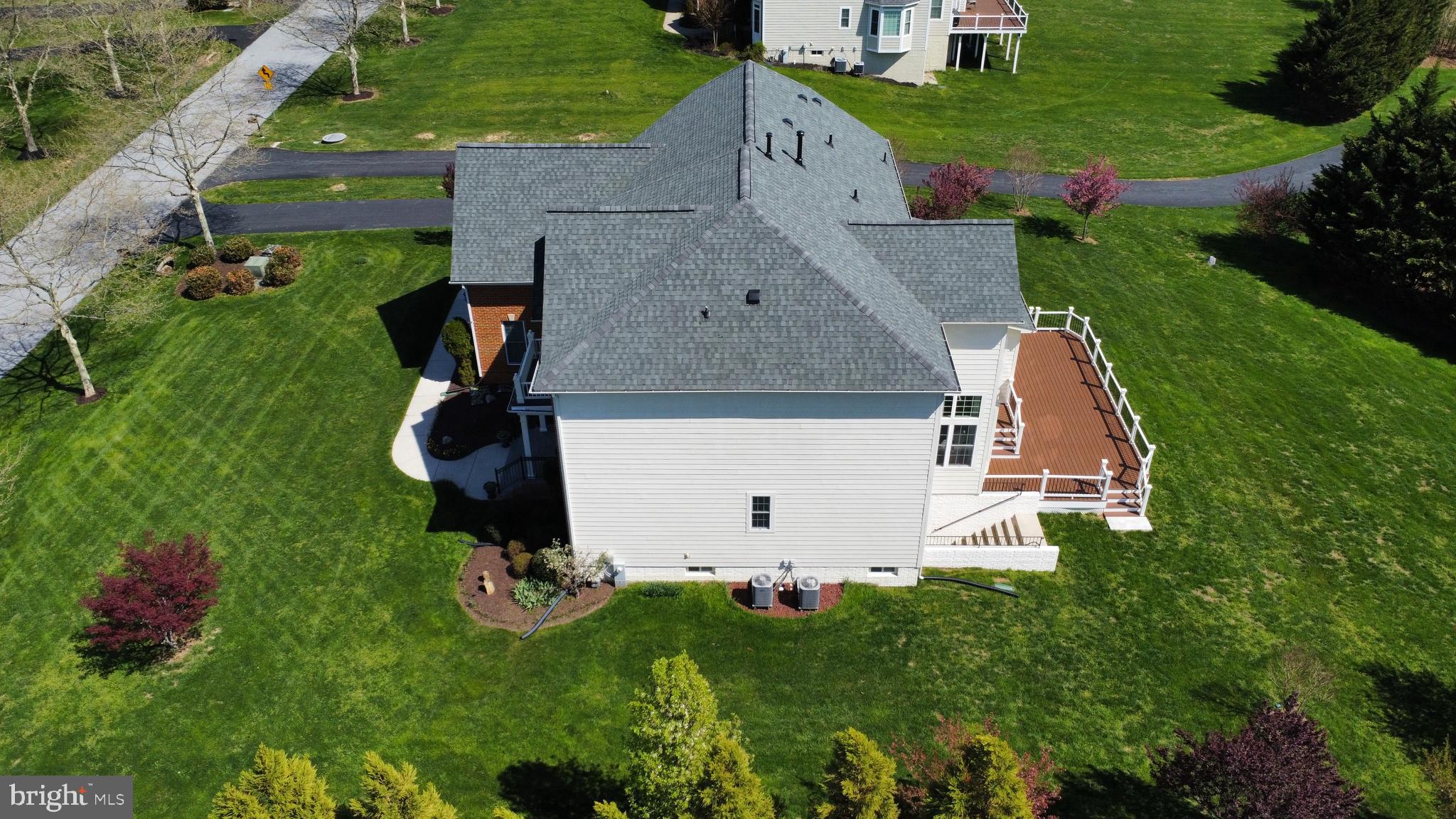 RIVERWOOD - Residential