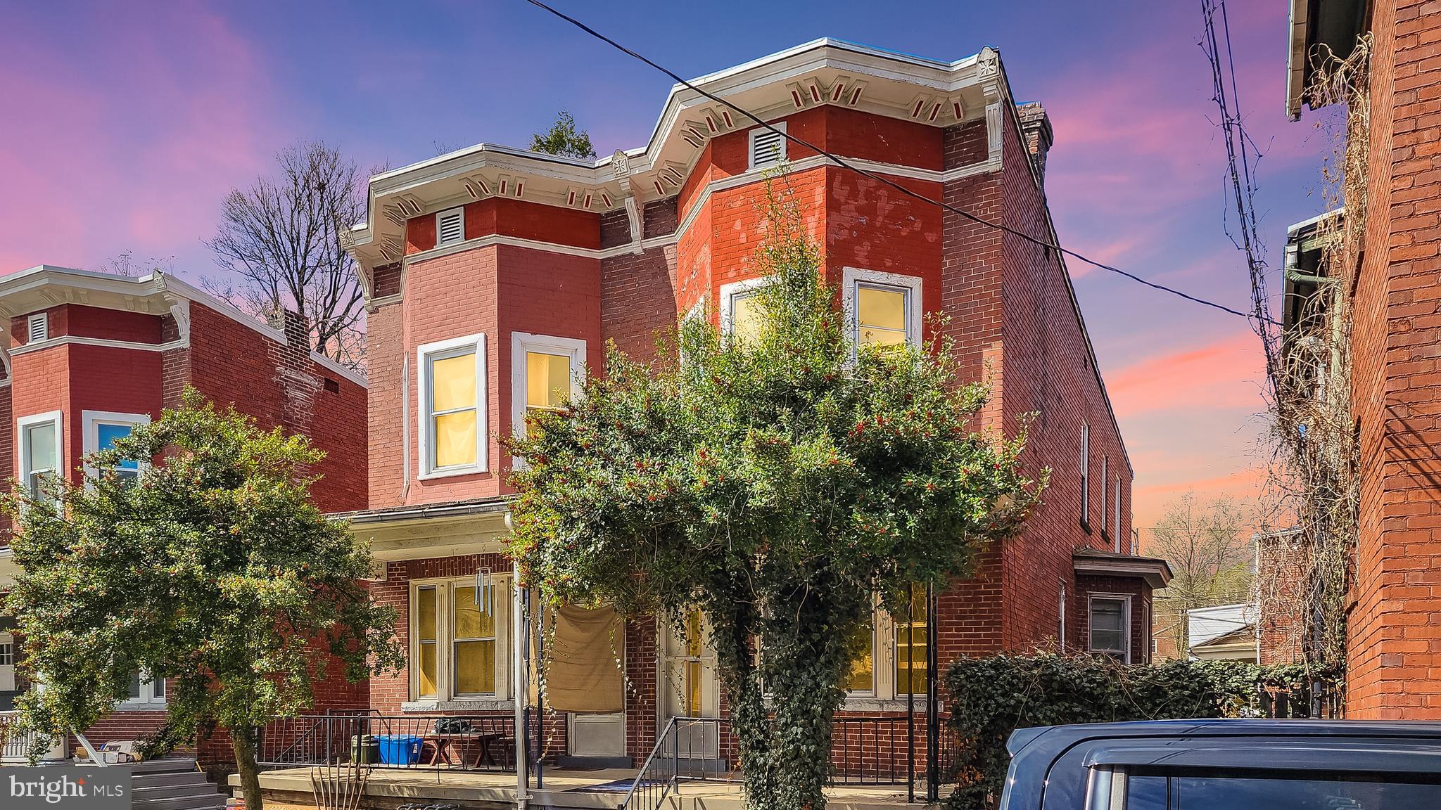 WEST SIDE - Residential Income