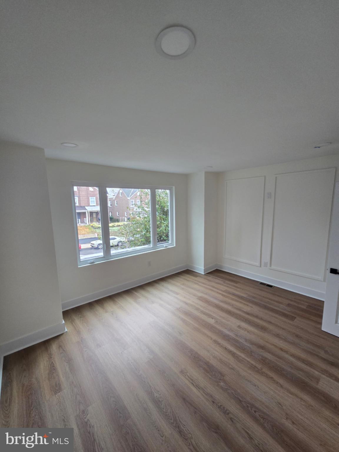 WEST OAK LANE - Residential