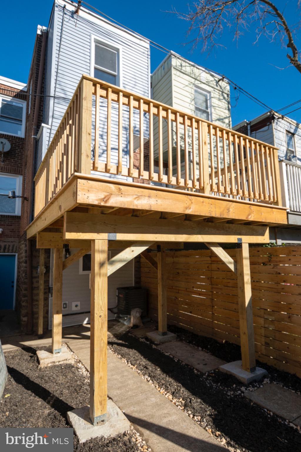 WEST OAK LANE - Residential