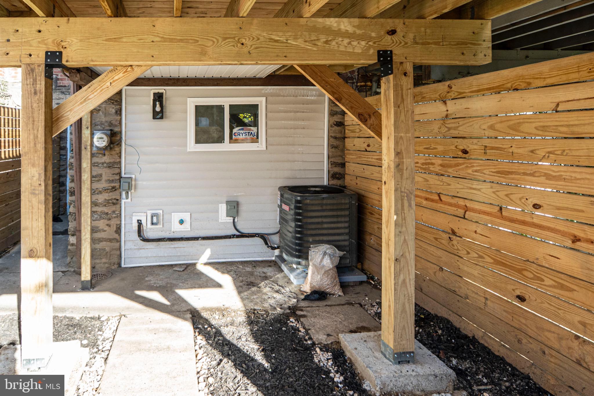 WEST OAK LANE - Residential