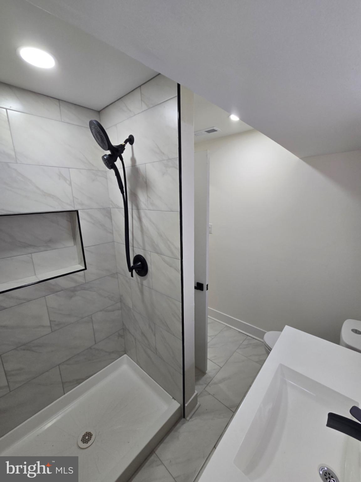 WEST OAK LANE - Residential