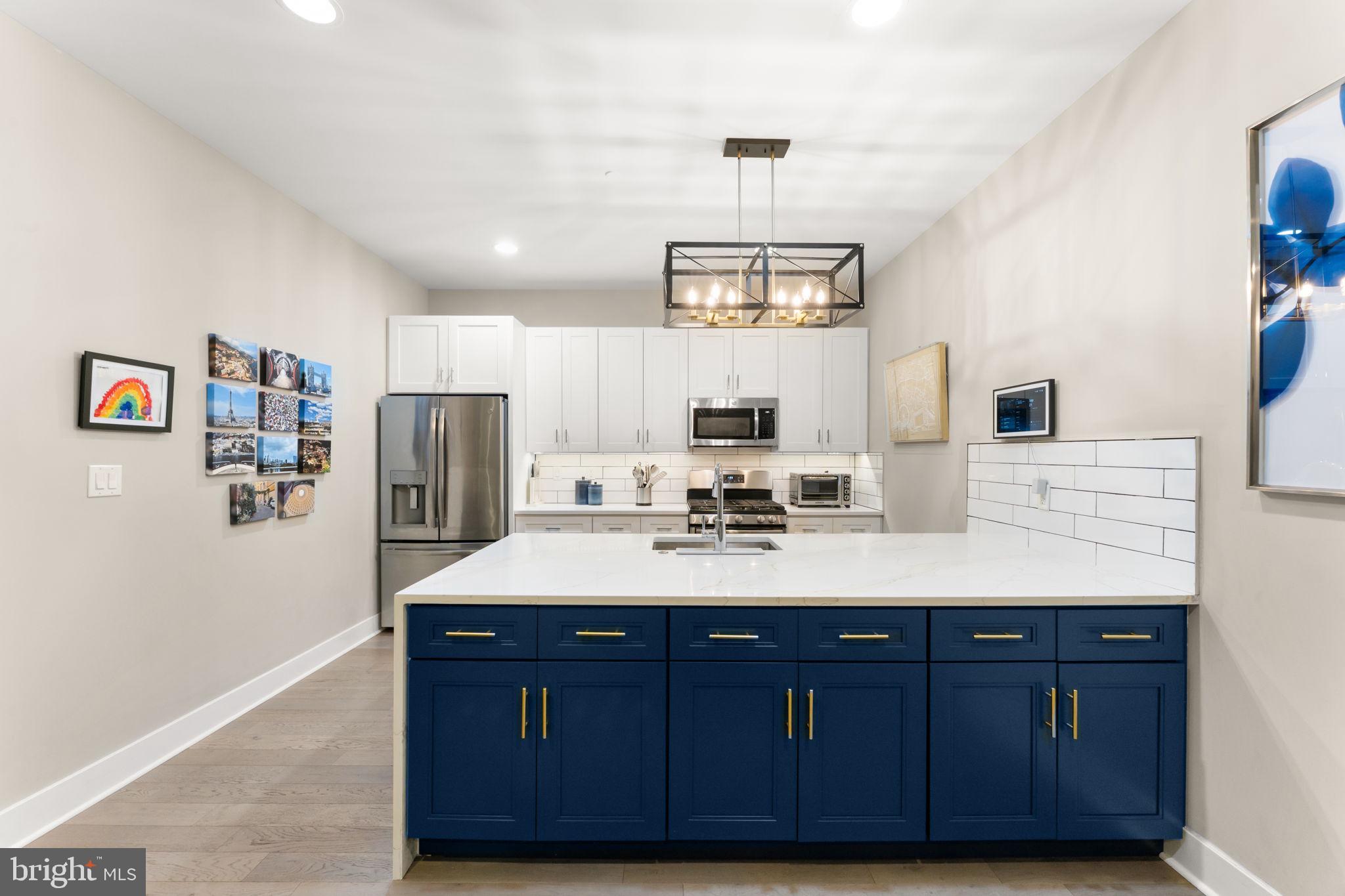 819 N UBER STREET 2