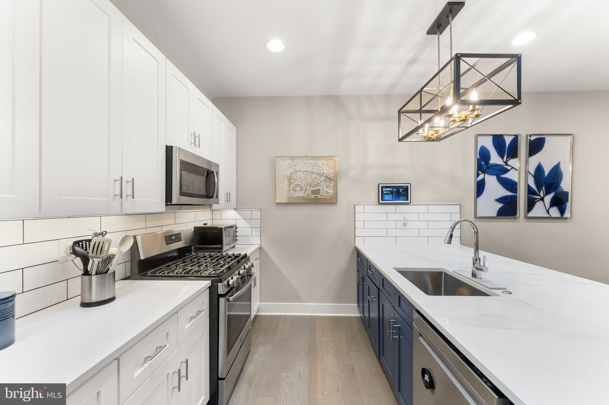 819 N UBER STREET 2