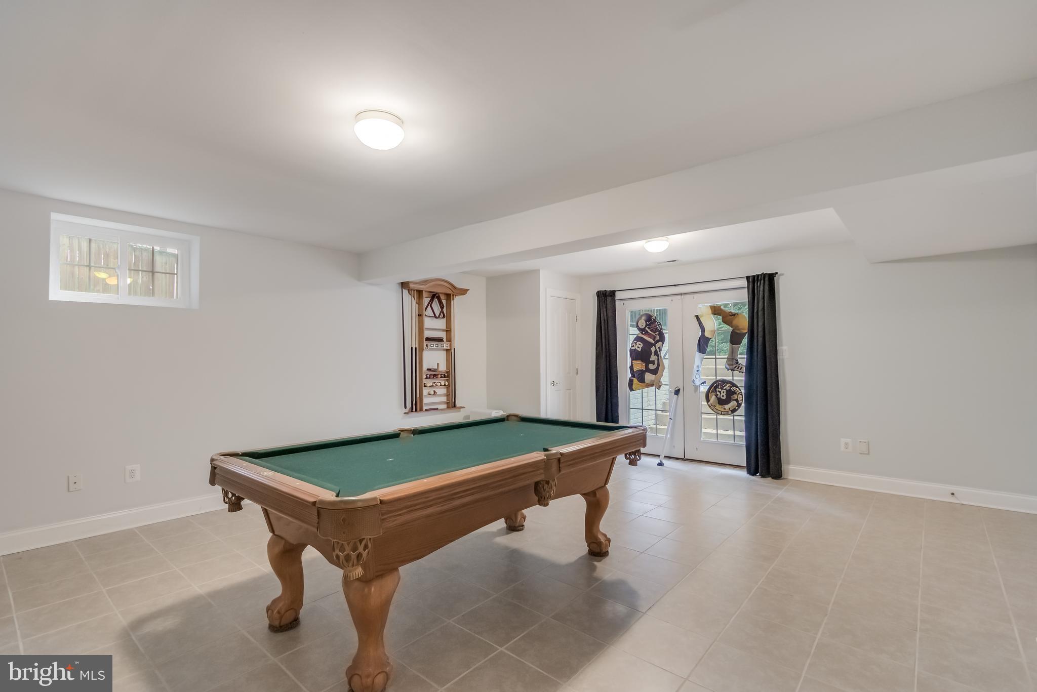 LYONS CREEK OVERLOOK - Residential