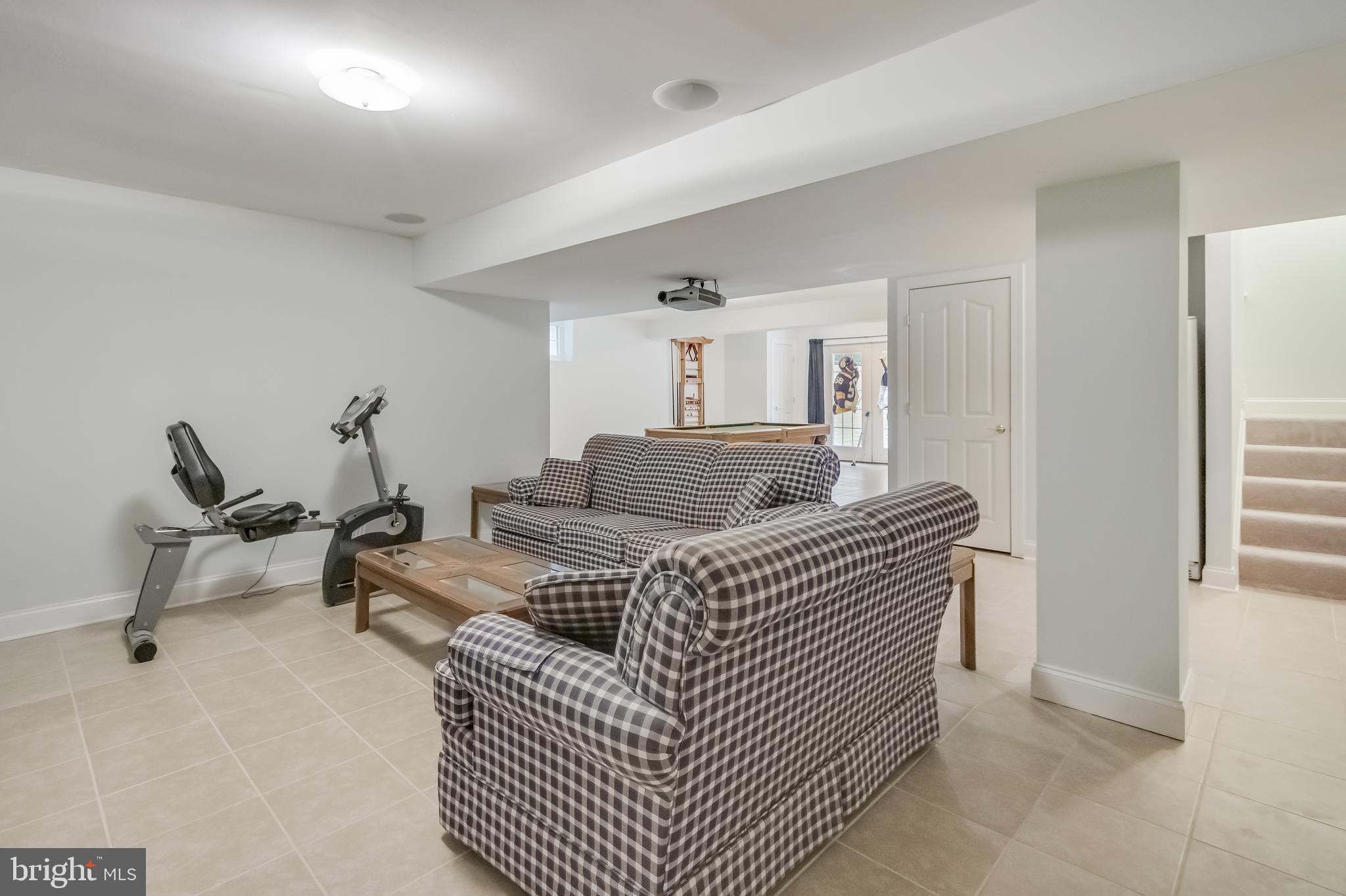 LYONS CREEK OVERLOOK - Residential