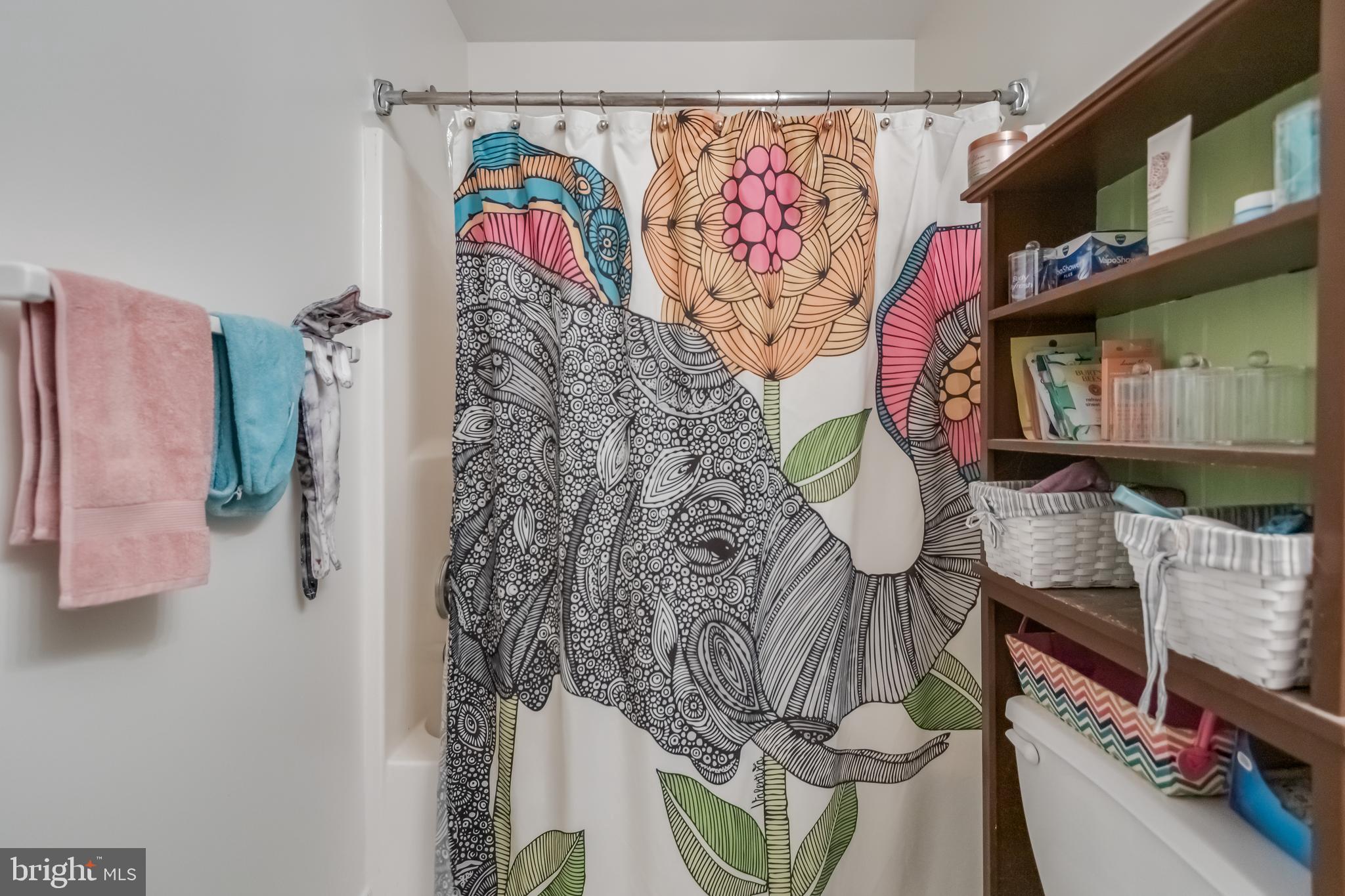 LYONS CREEK OVERLOOK - Residential