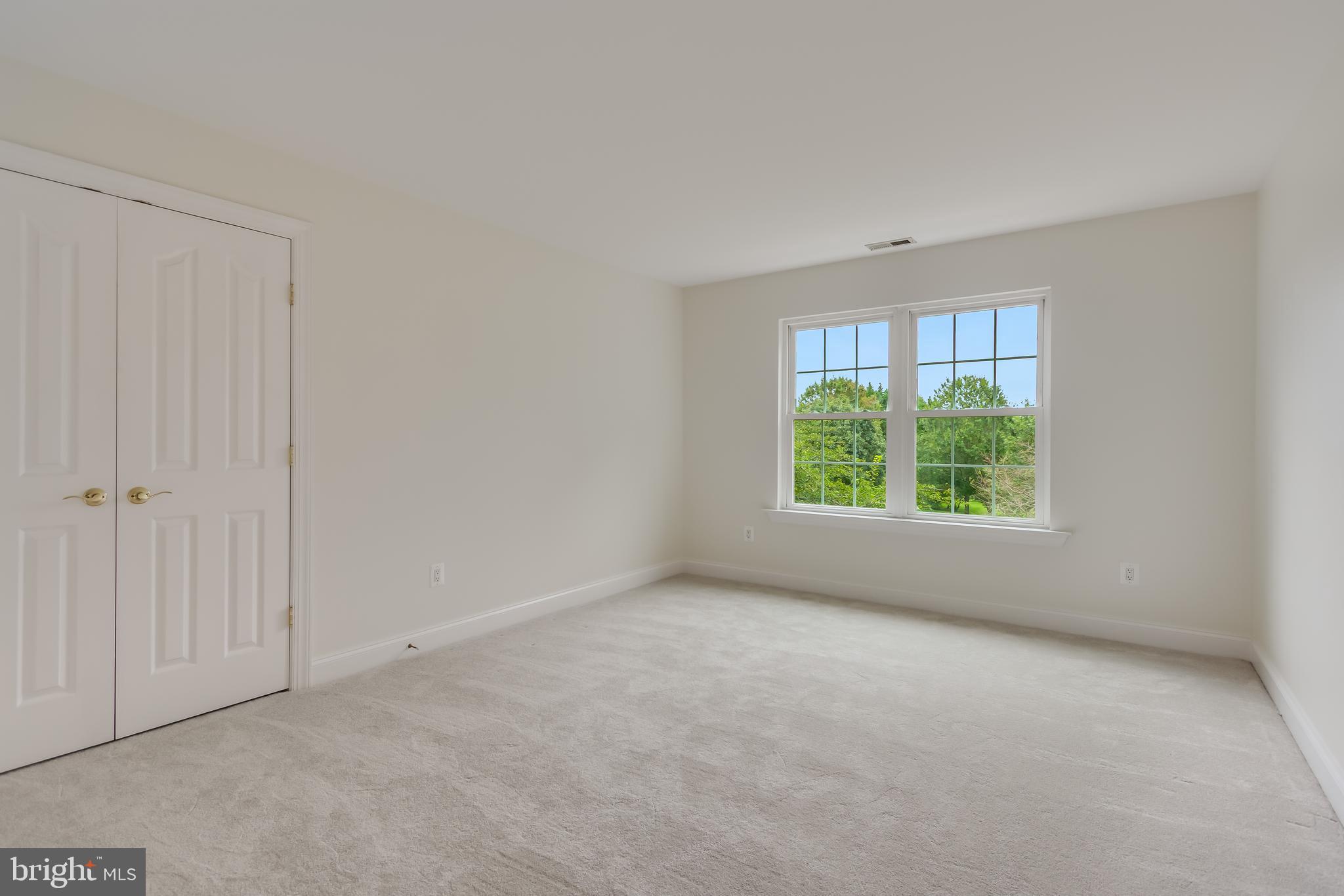 LYONS CREEK OVERLOOK - Residential