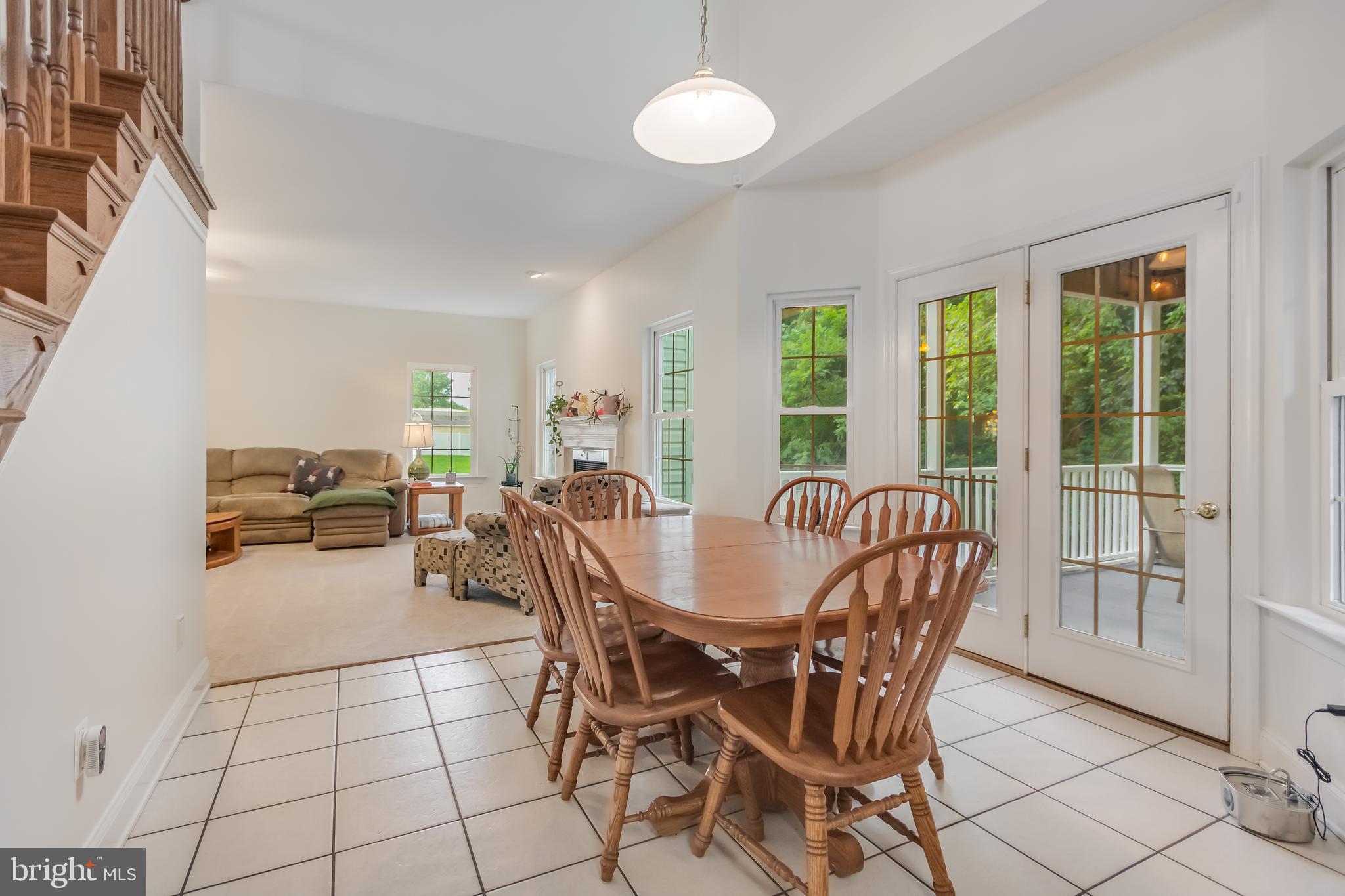 LYONS CREEK OVERLOOK - Residential