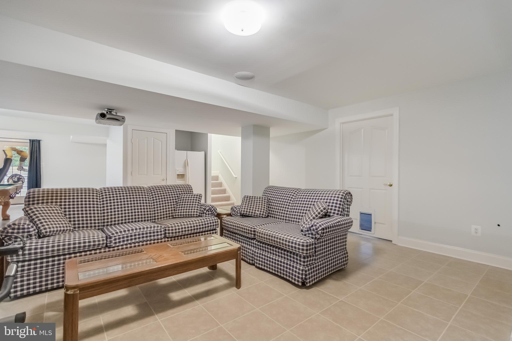 LYONS CREEK OVERLOOK - Residential