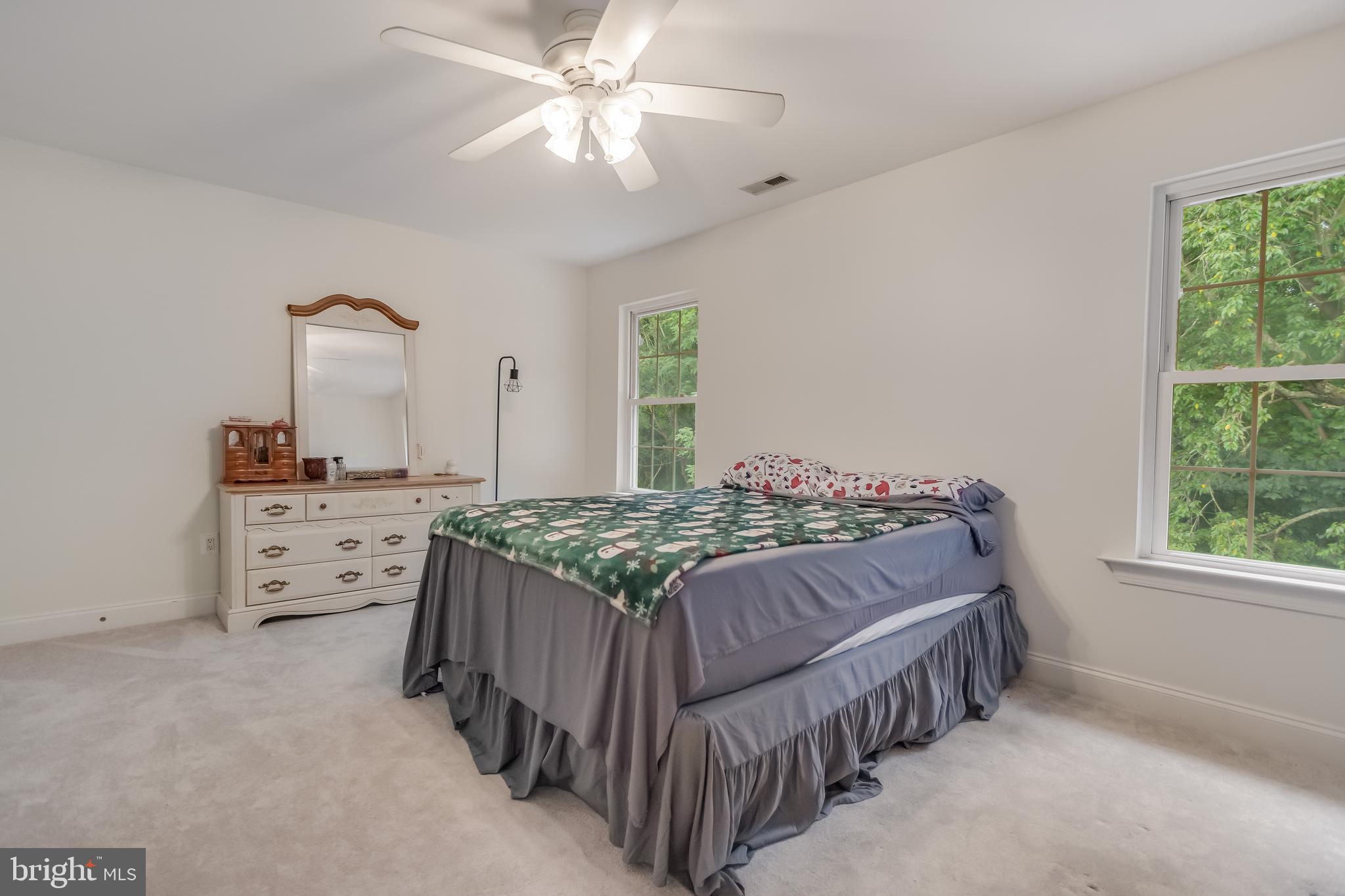 LYONS CREEK OVERLOOK - Residential