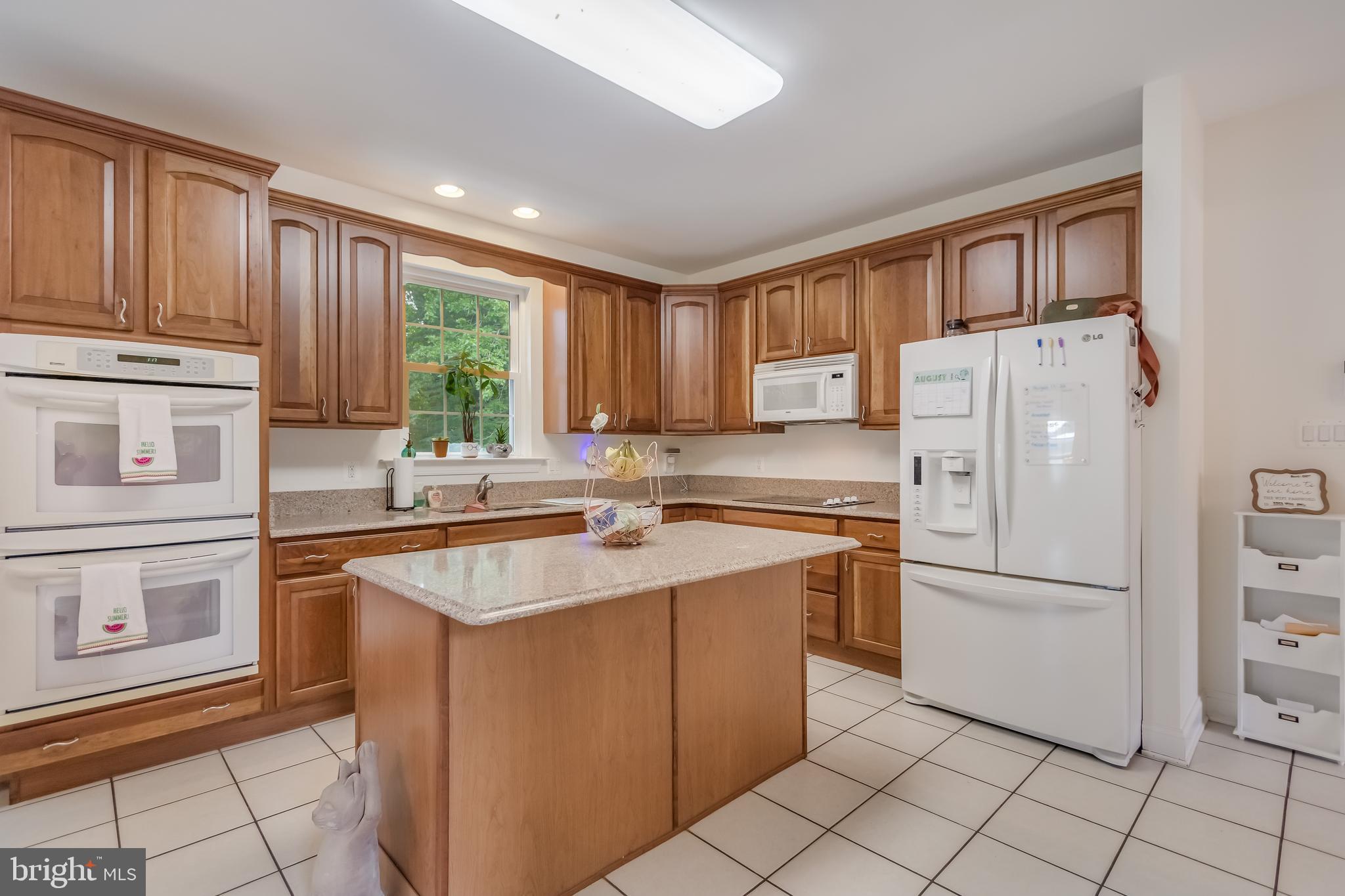 LYONS CREEK OVERLOOK - Residential