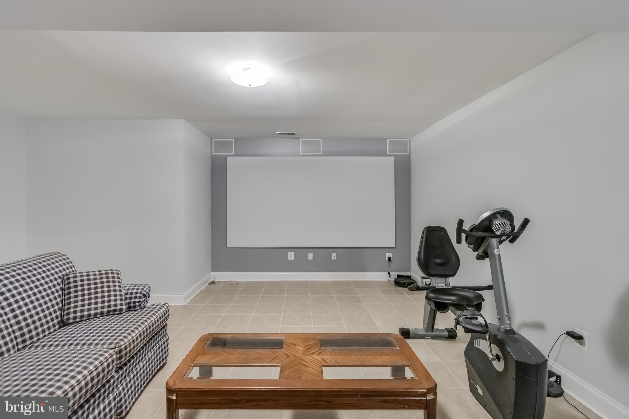 LYONS CREEK OVERLOOK - Residential