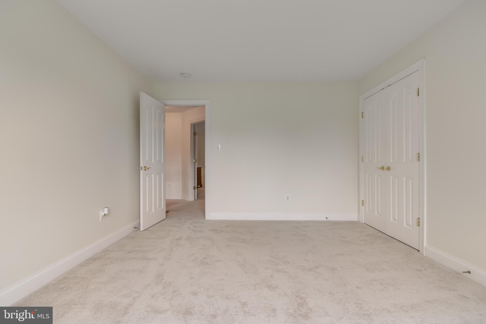 LYONS CREEK OVERLOOK - Residential