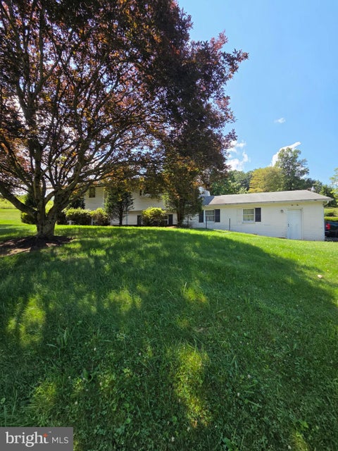Homes For Sale - 7620 Spring Road<br/> NEW BLOOMFIELD, PA 17068