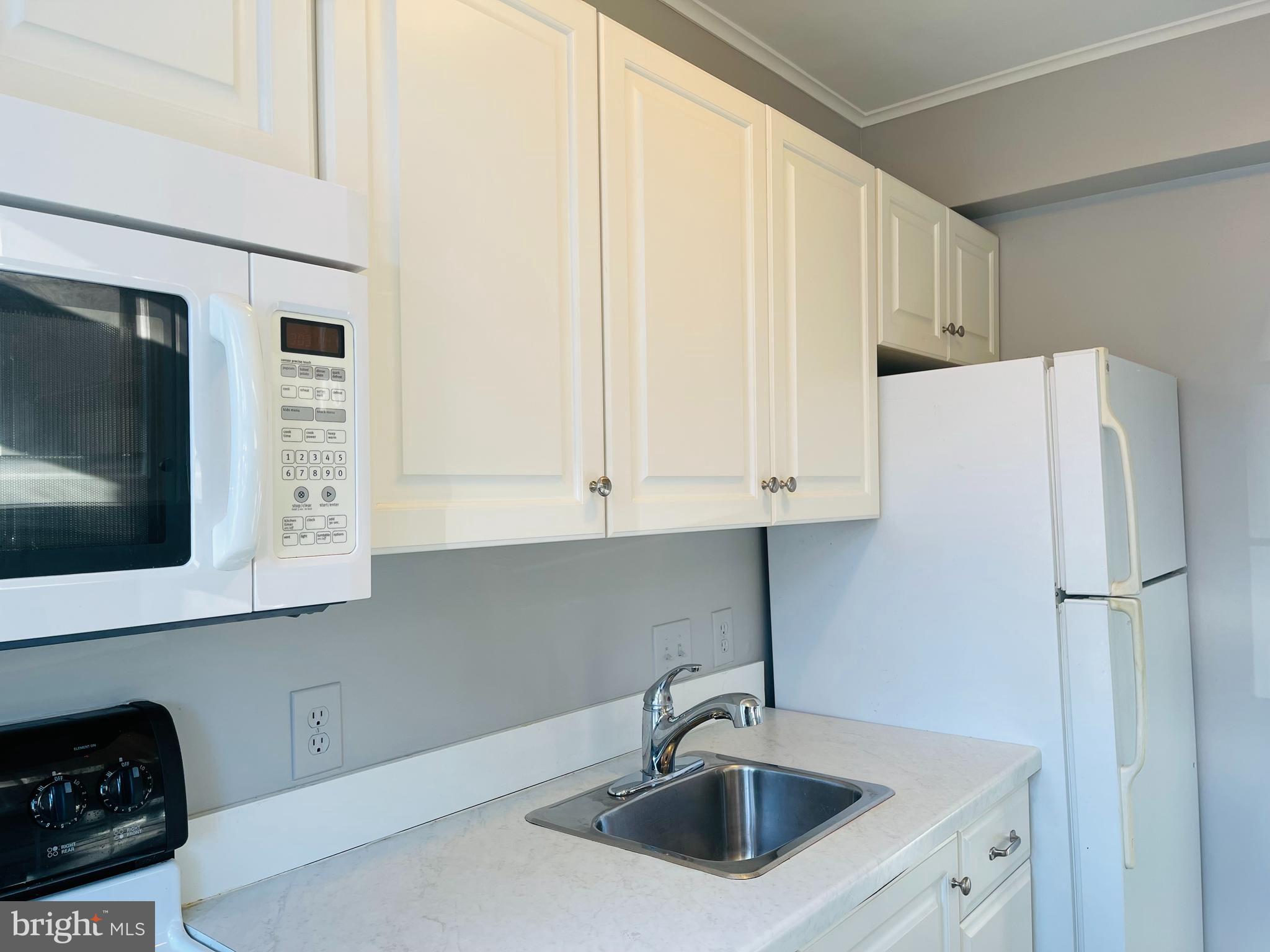 AUBURN VILLAGE - Residential Lease