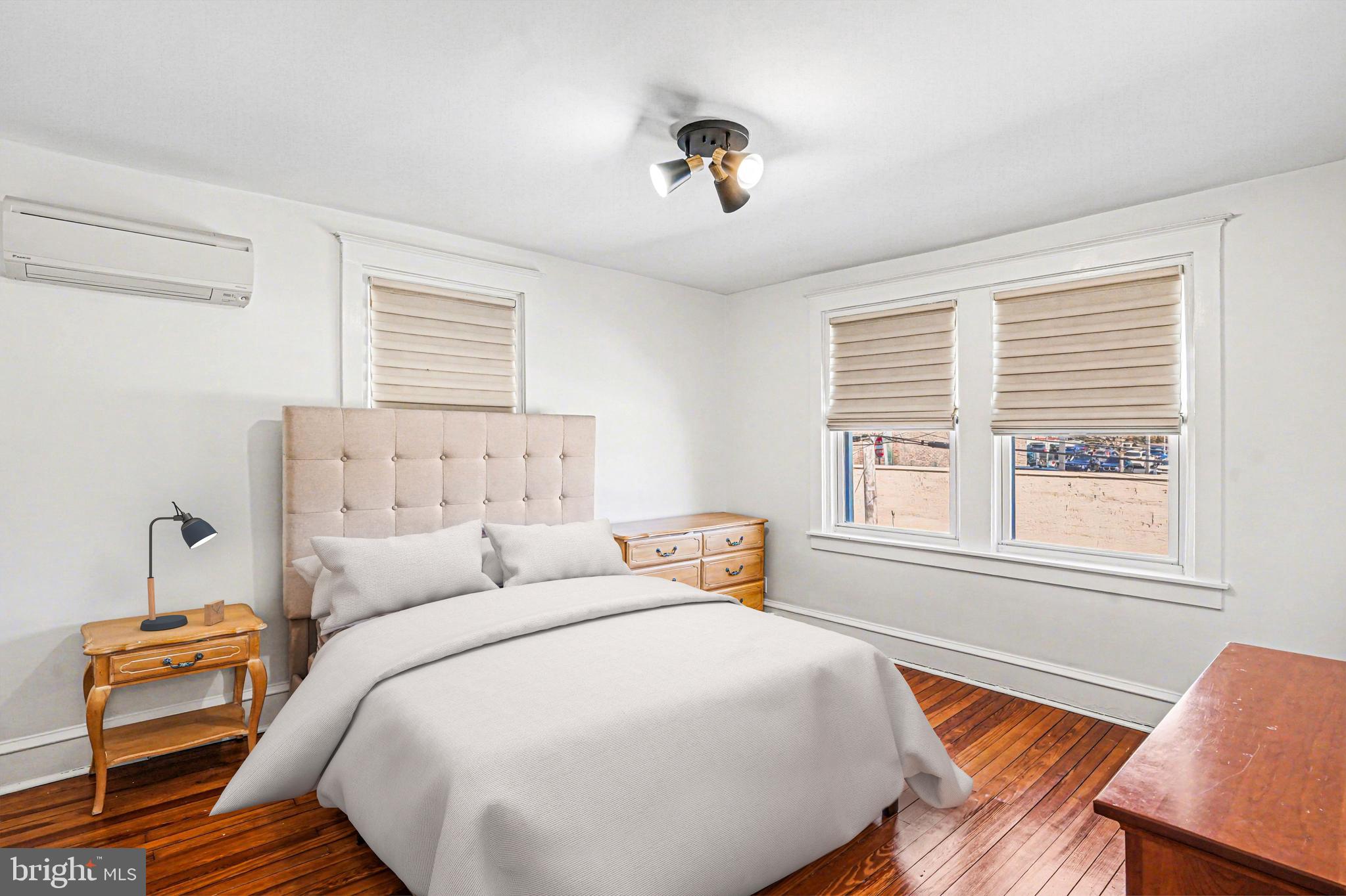 BRYN MAWR - Residential