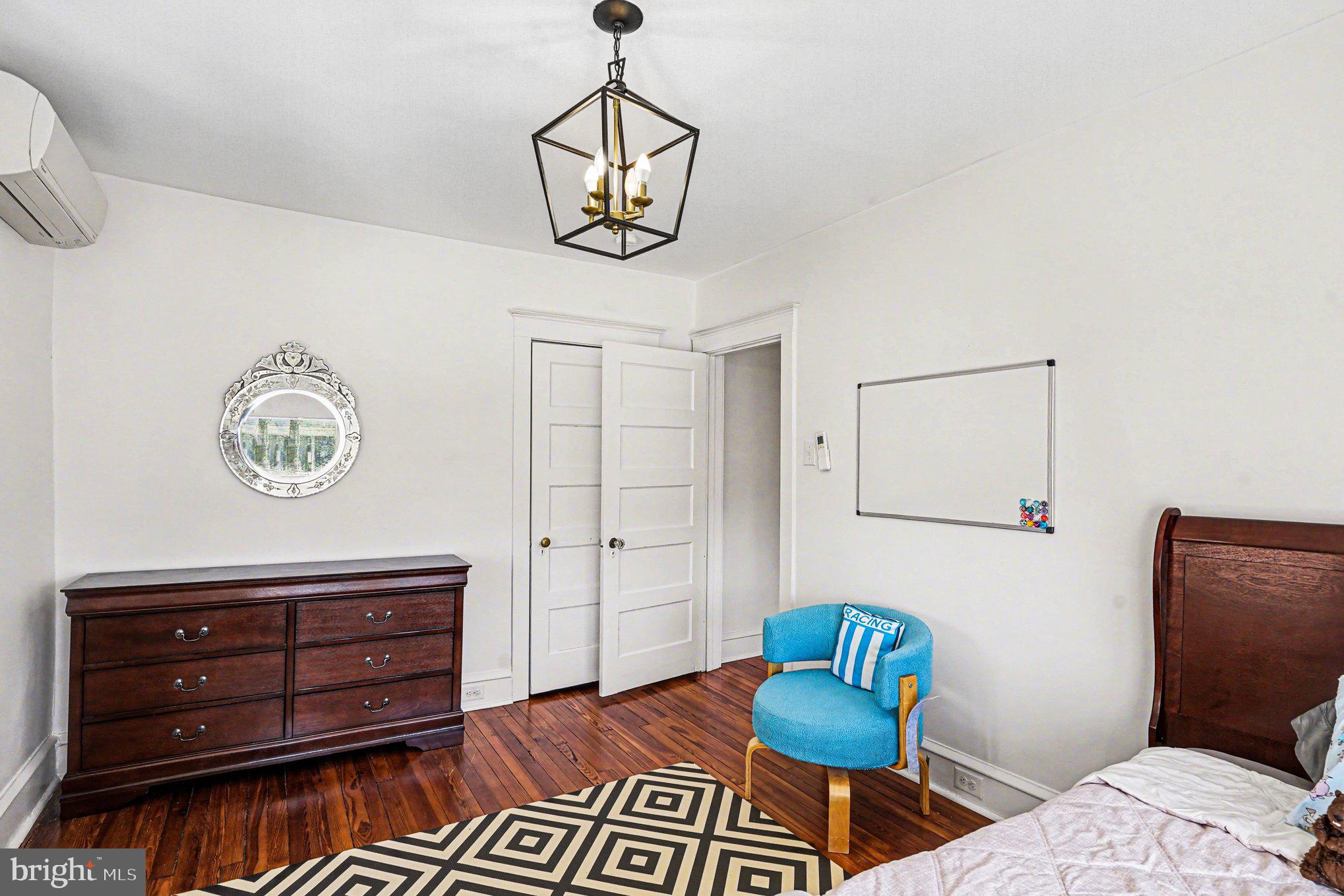 BRYN MAWR - Residential