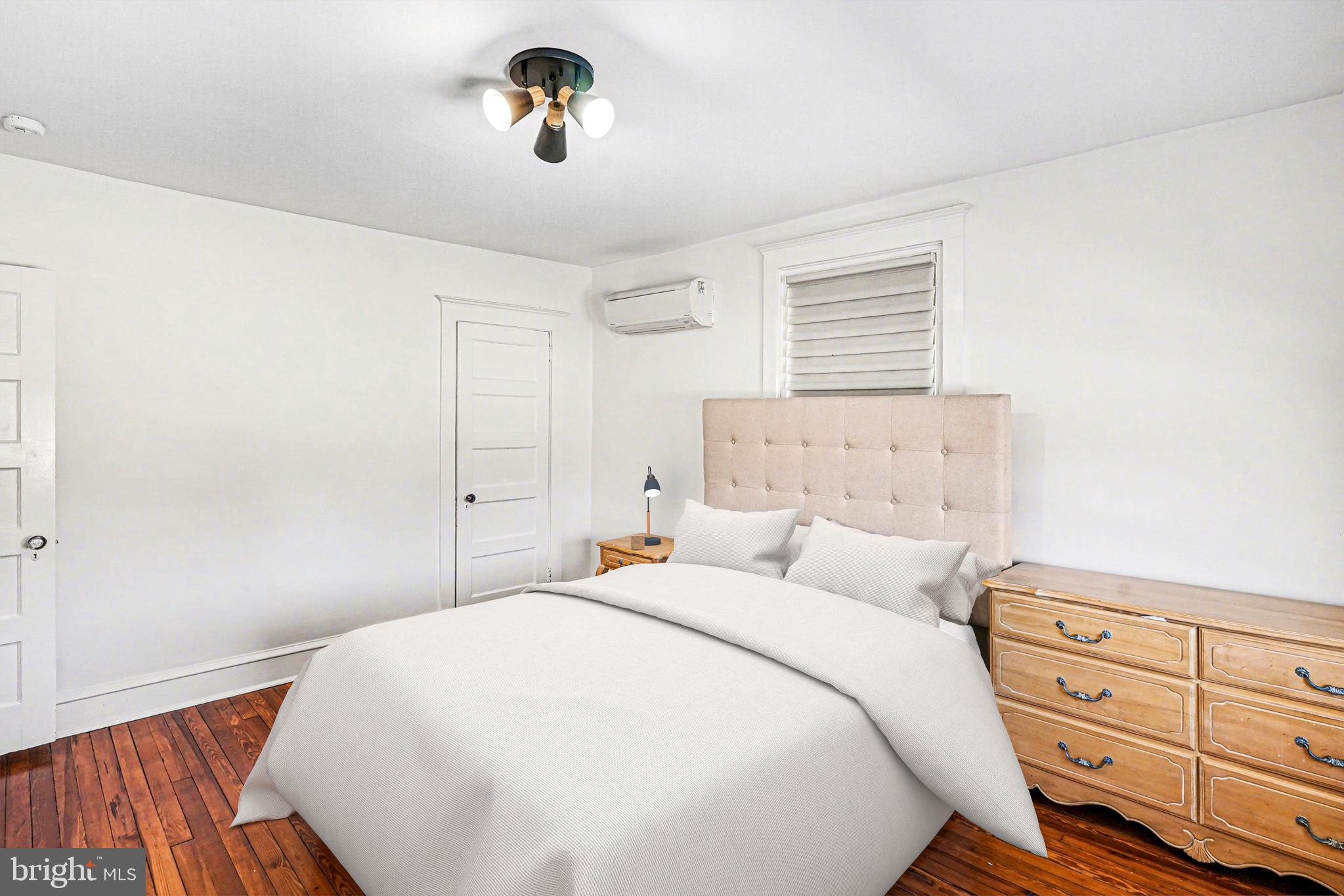 BRYN MAWR - Residential