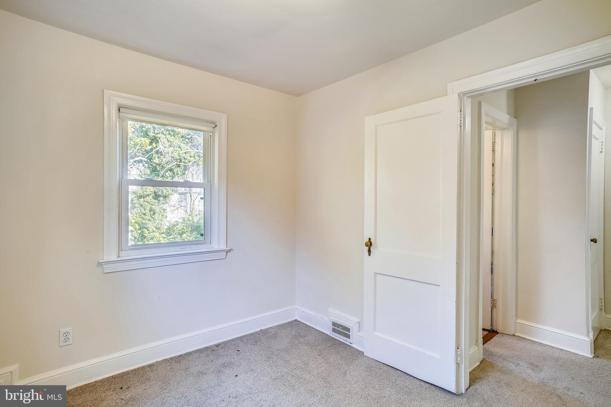 BLUEMONT - Residential Lease