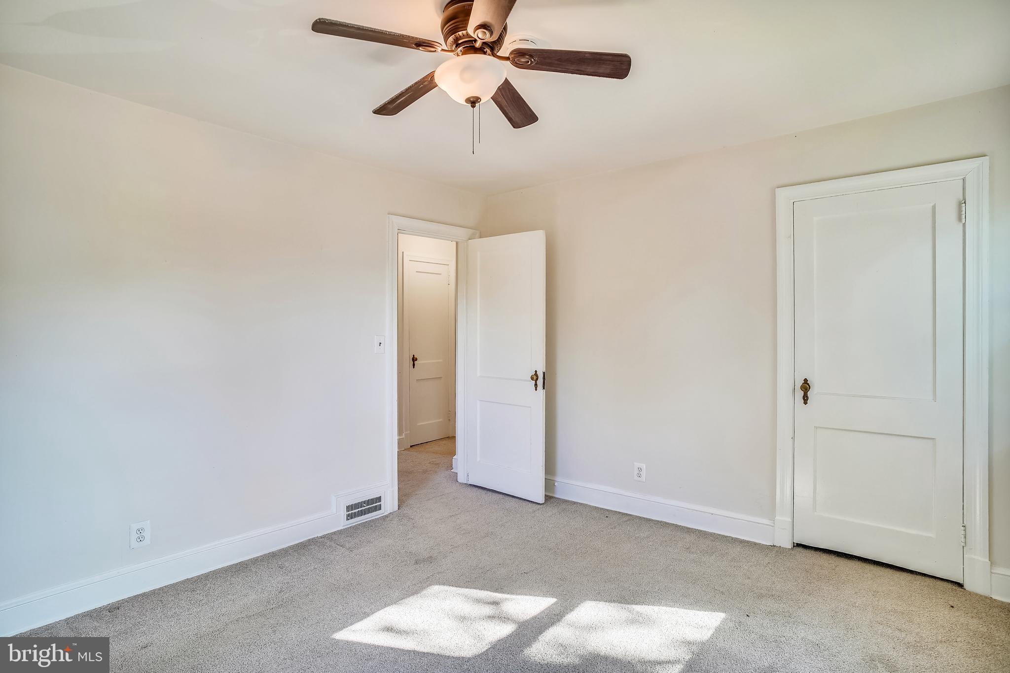 BLUEMONT - Residential Lease