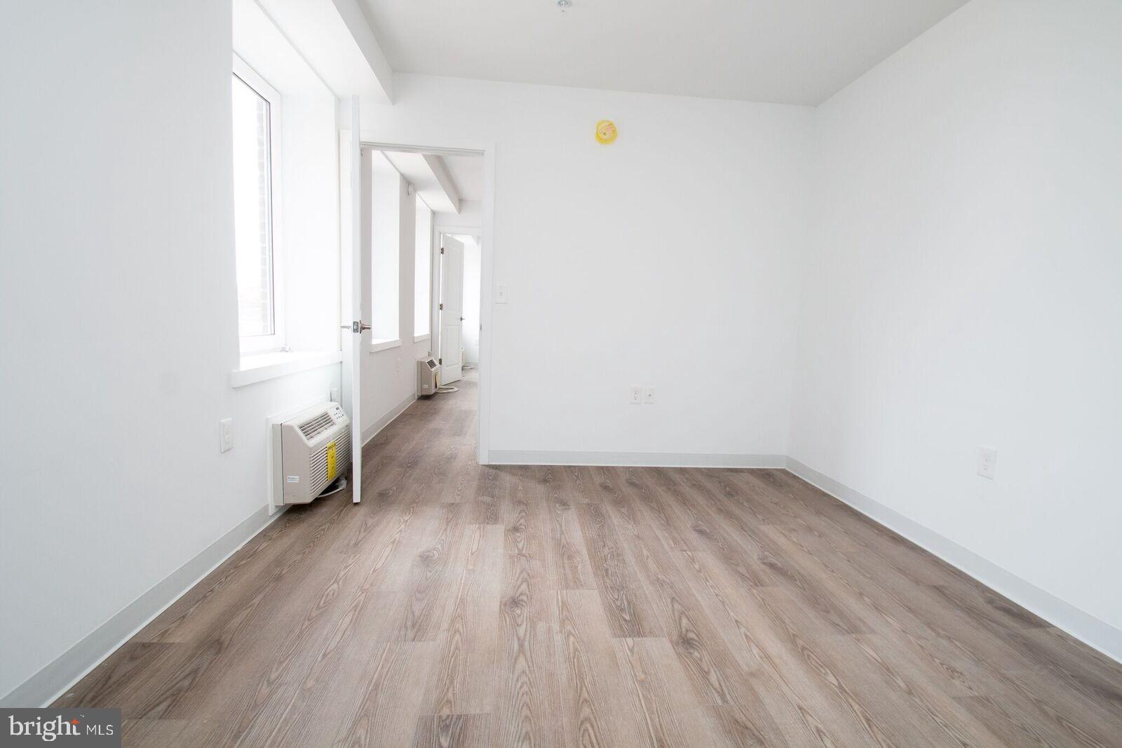 FERN ROCK - Residential Lease