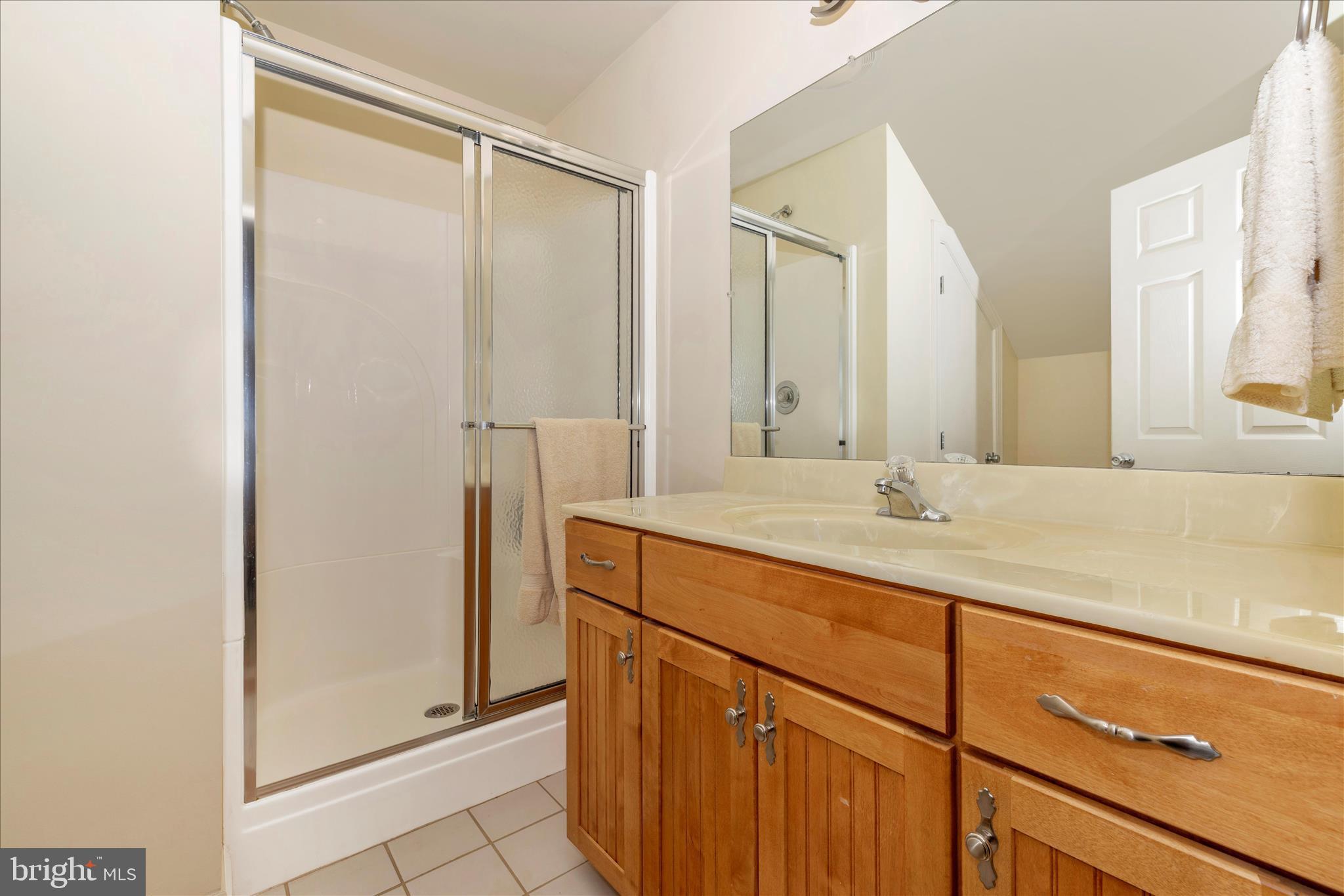 WHITETAIL MOUNTAINSIDE HOMES - Residential