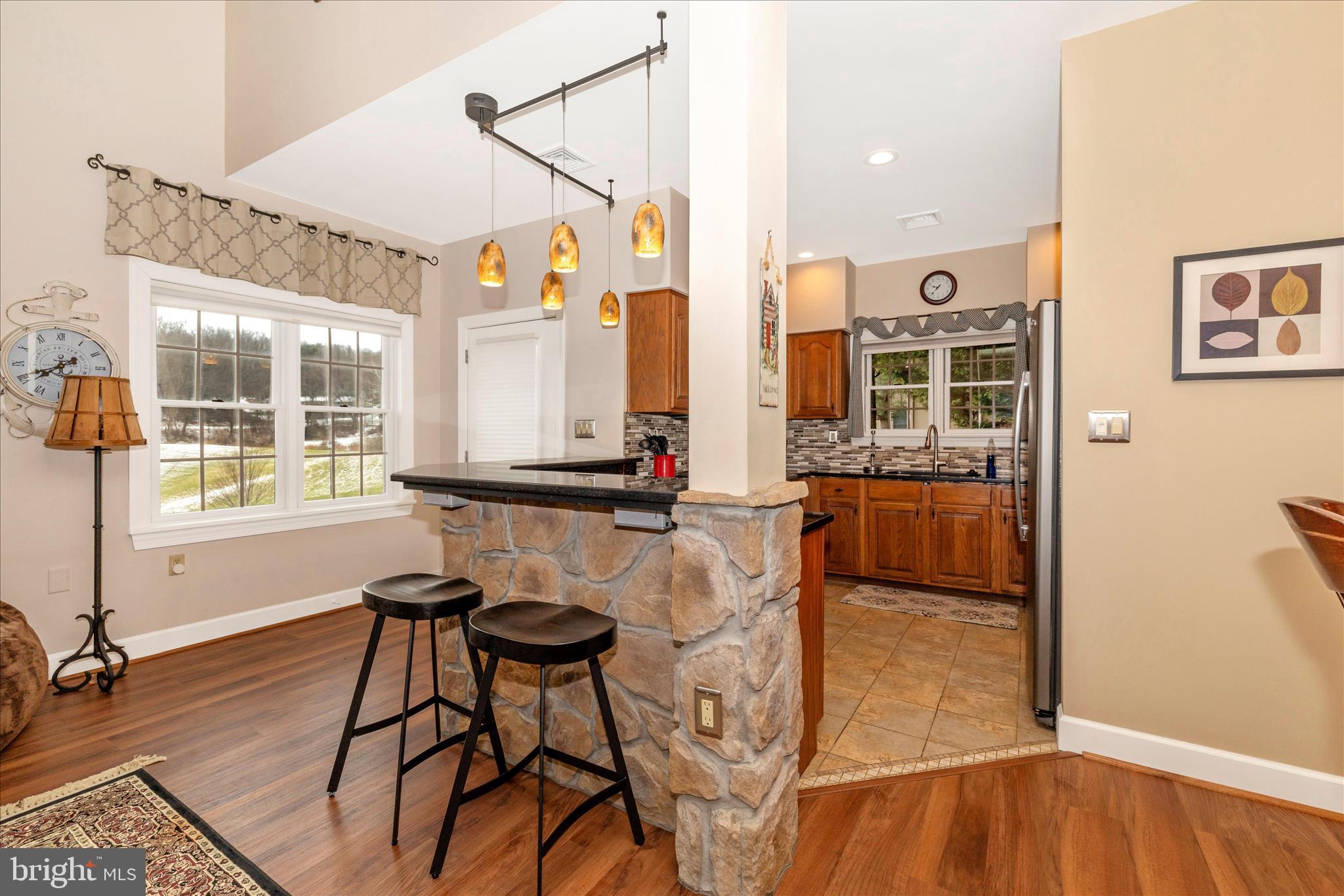 WHITETAIL MOUNTAINSIDE HOMES - Residential