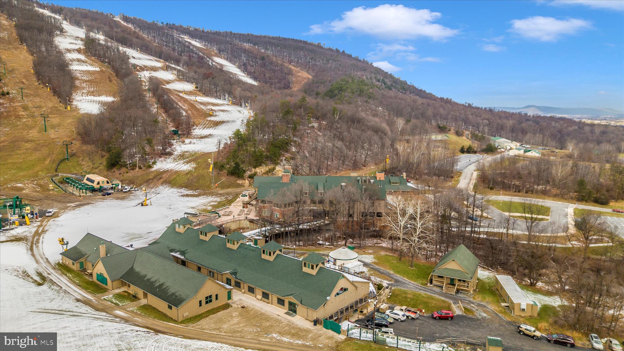 WHITETAIL MOUNTAINSIDE HOMES - Residential