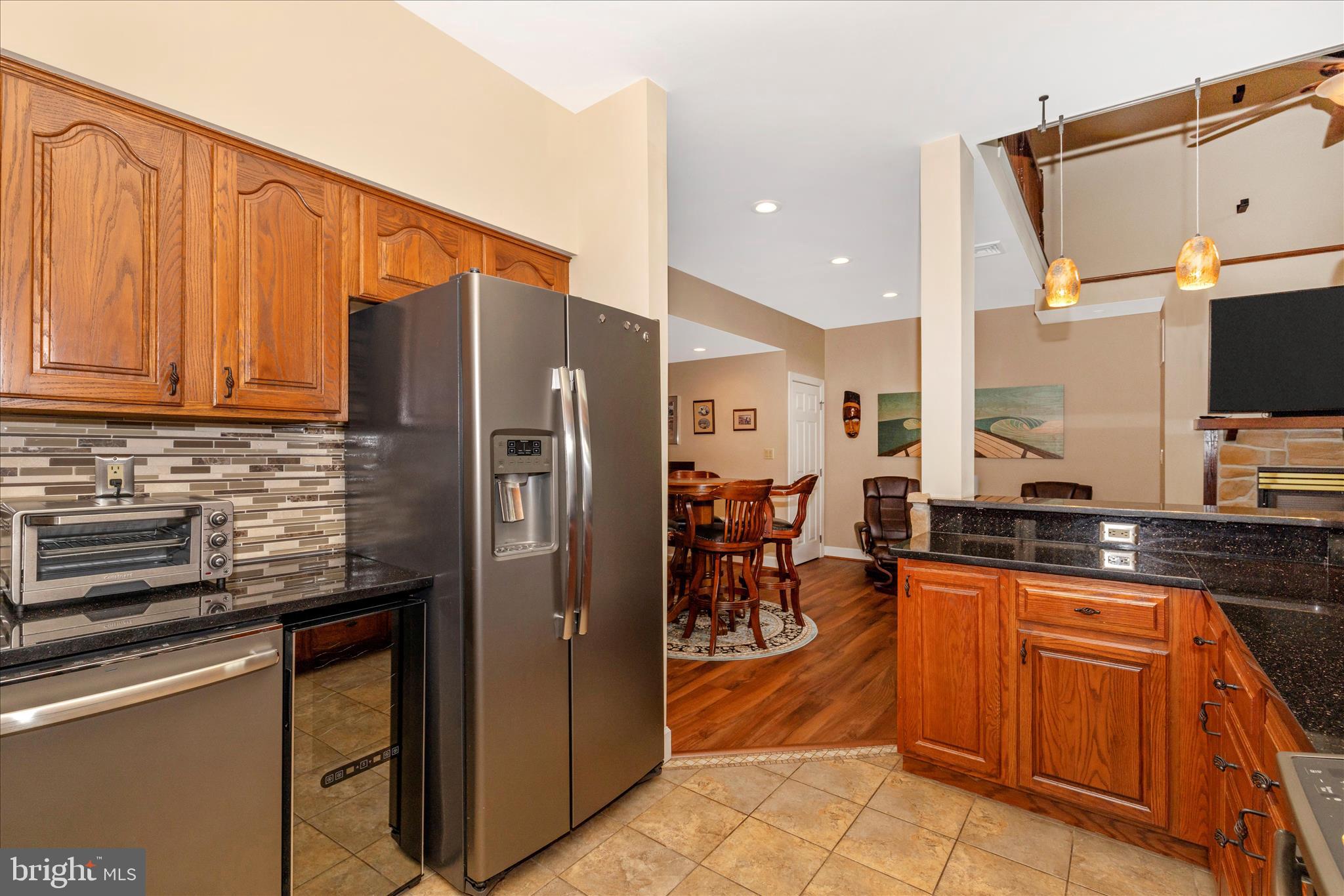 WHITETAIL MOUNTAINSIDE HOMES - Residential