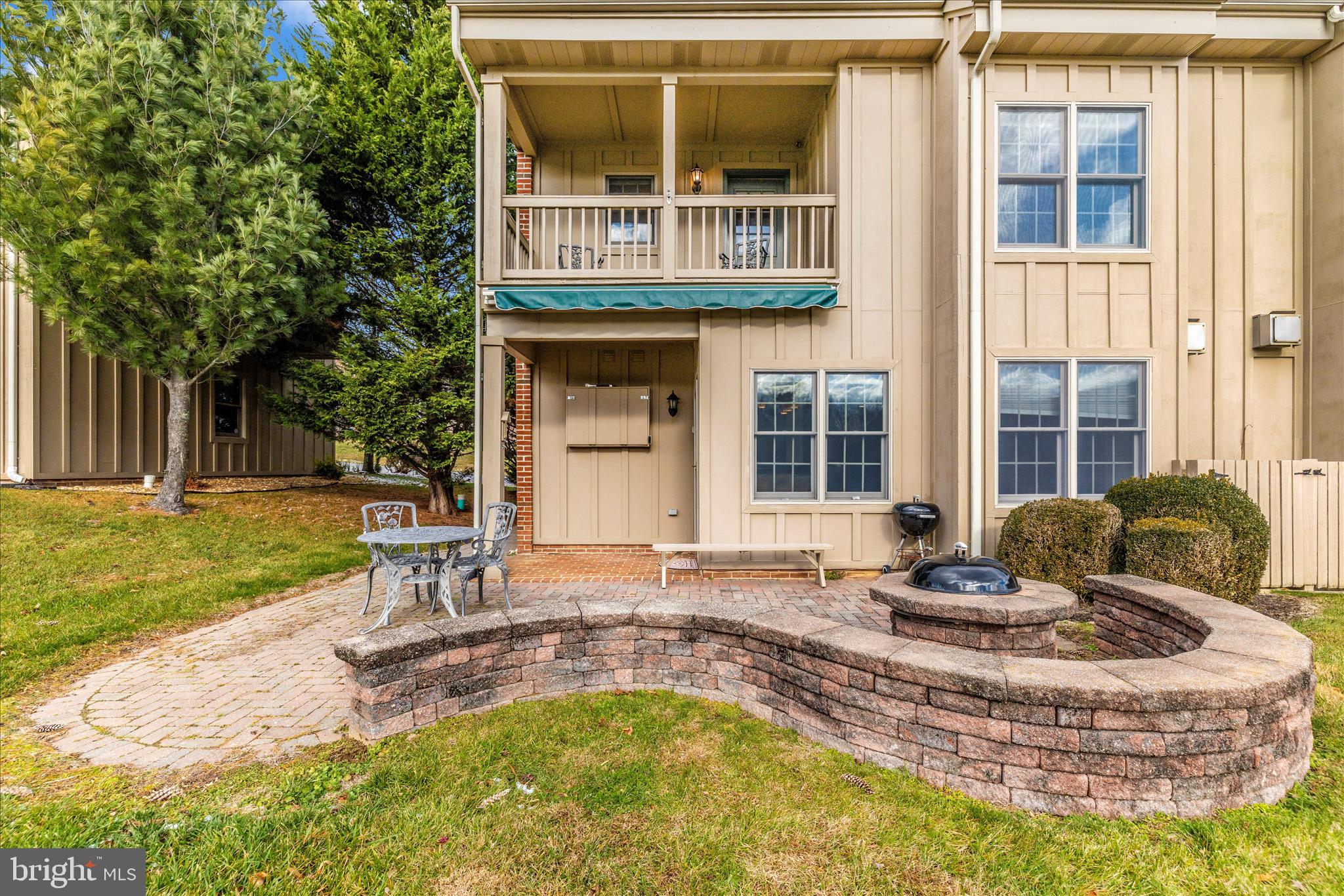 13856 POND VIEW LANE