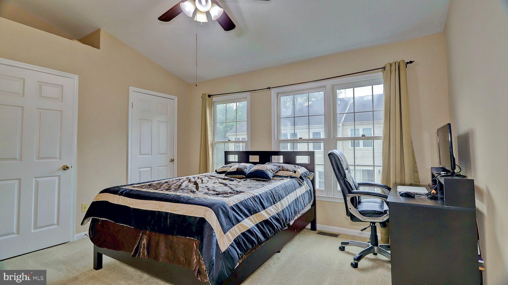 PENDLETON PARK - Residential