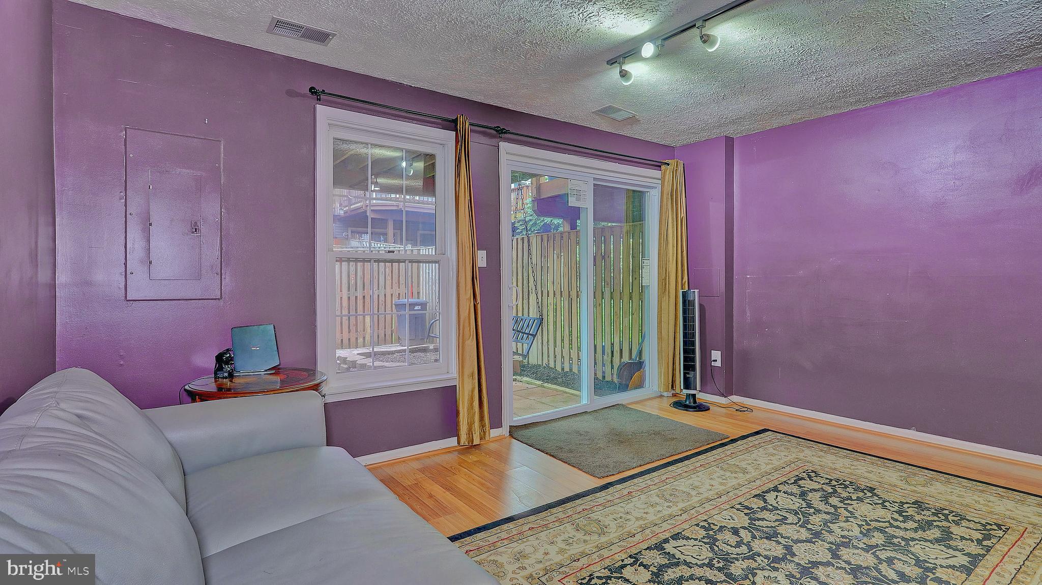 PENDLETON PARK - Residential