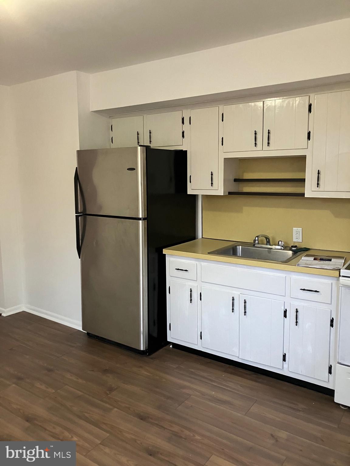 GLENSIDE - Residential Lease