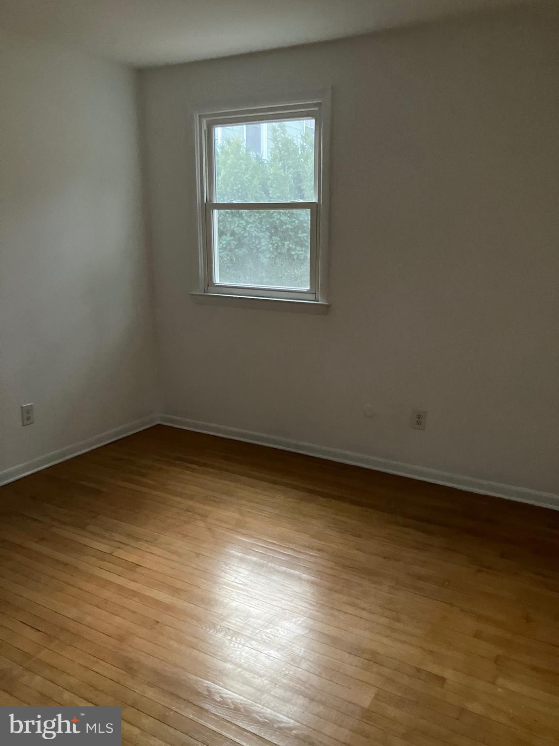 GLENSIDE - Residential Lease