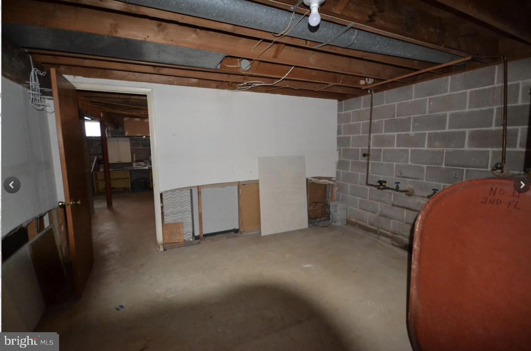 GLENSIDE - Residential Lease