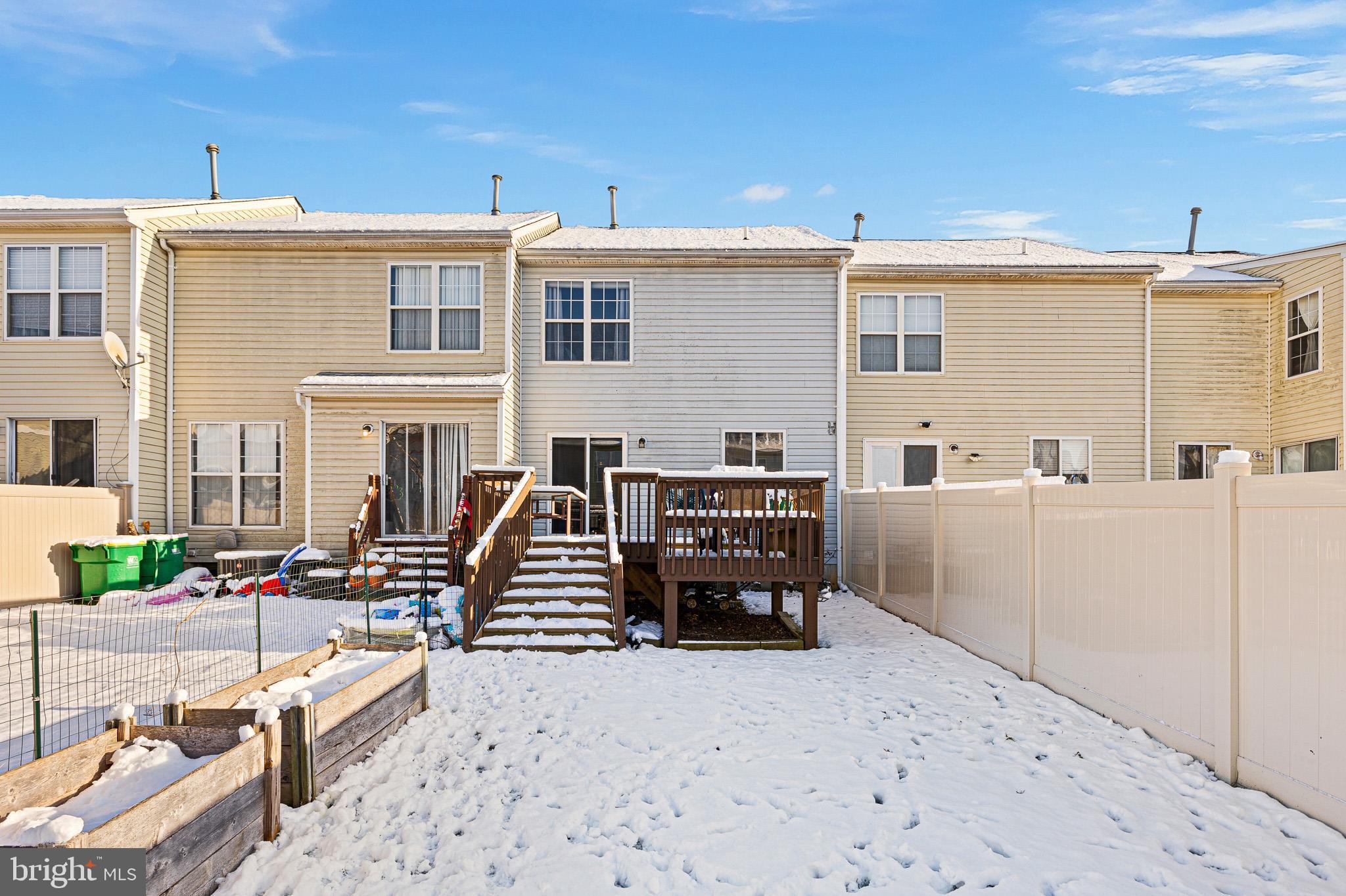 RIVER WALK - Residential