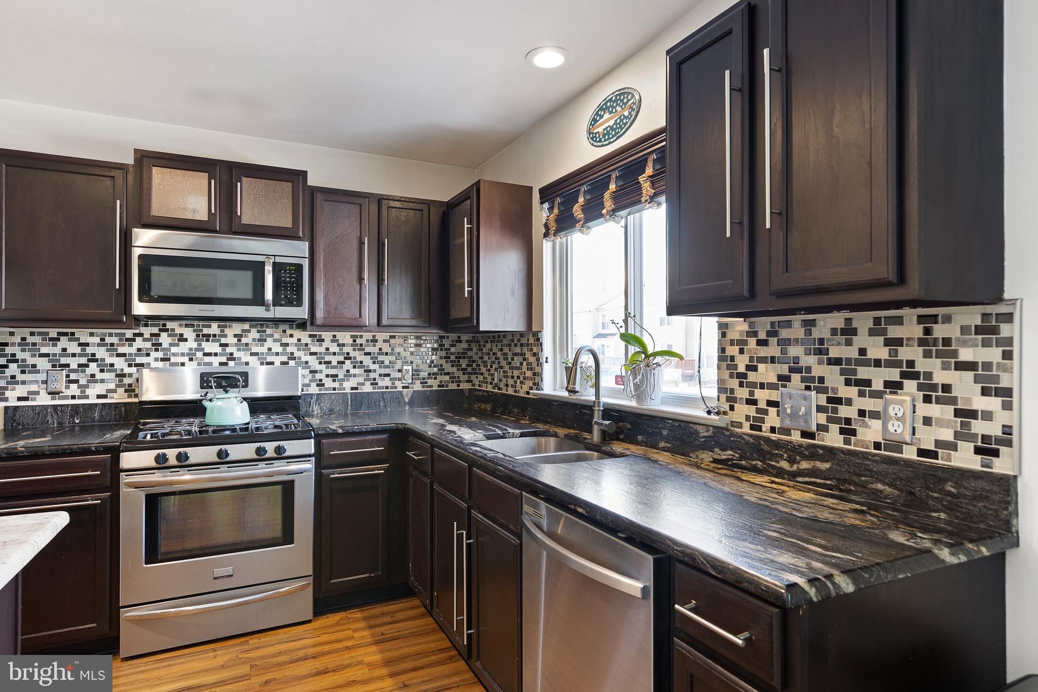 RIVER WALK - Residential