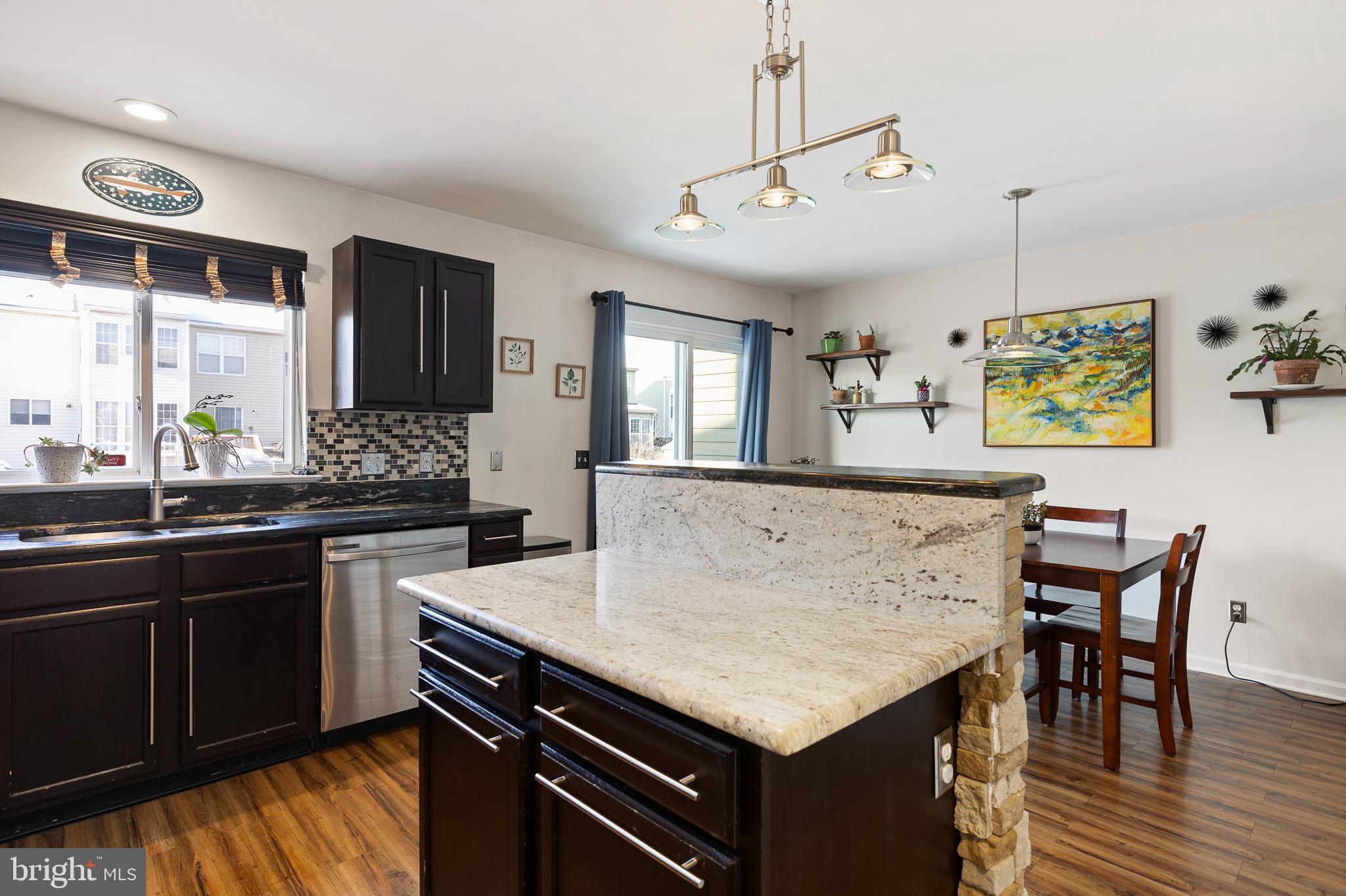 RIVER WALK - Residential