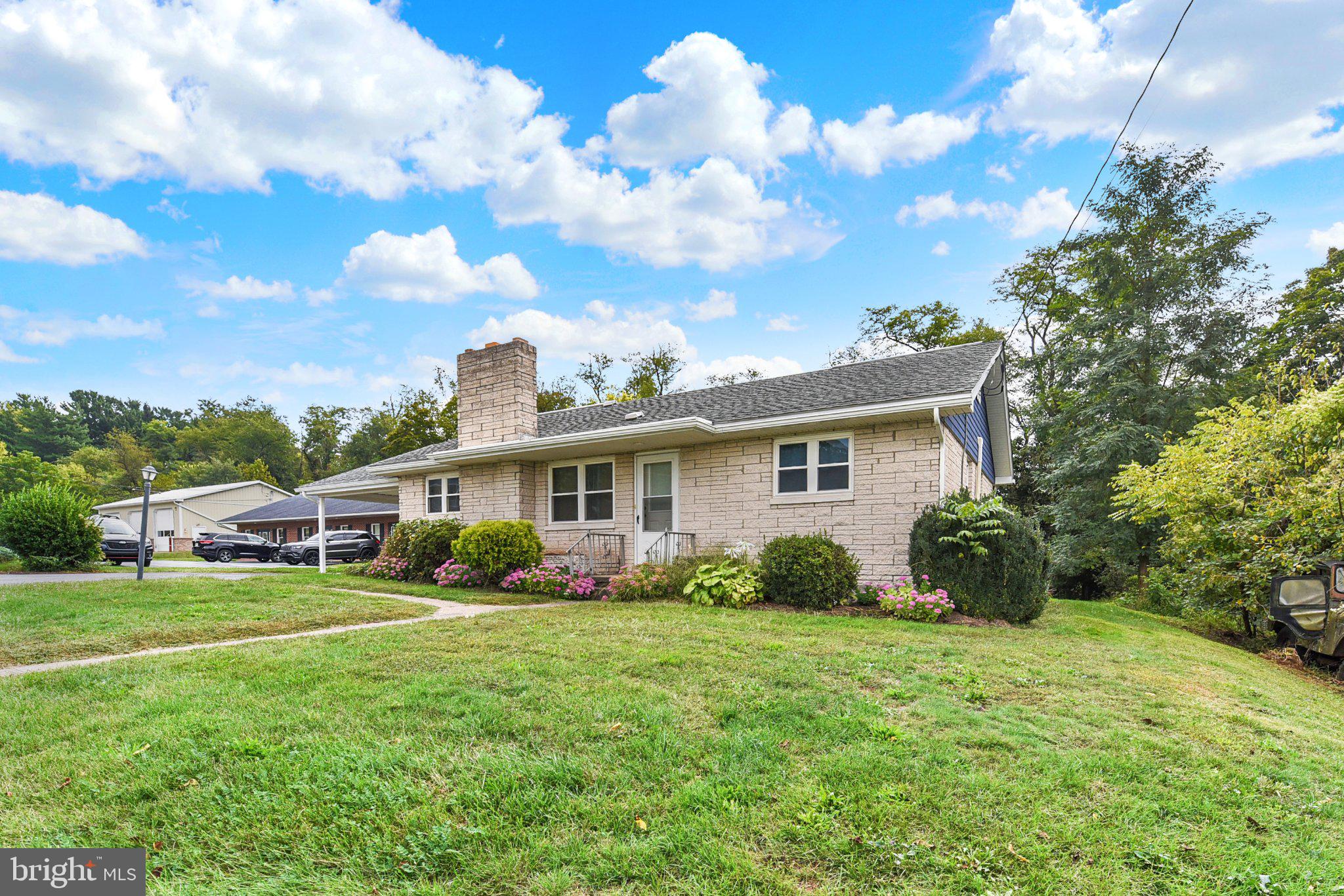 334 BERRYSBURG ROAD