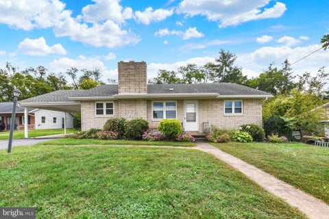 Homes For Sale - 334 Berrysburg Road<br/> Dauphin County, MILLERSBURG, PA 17061