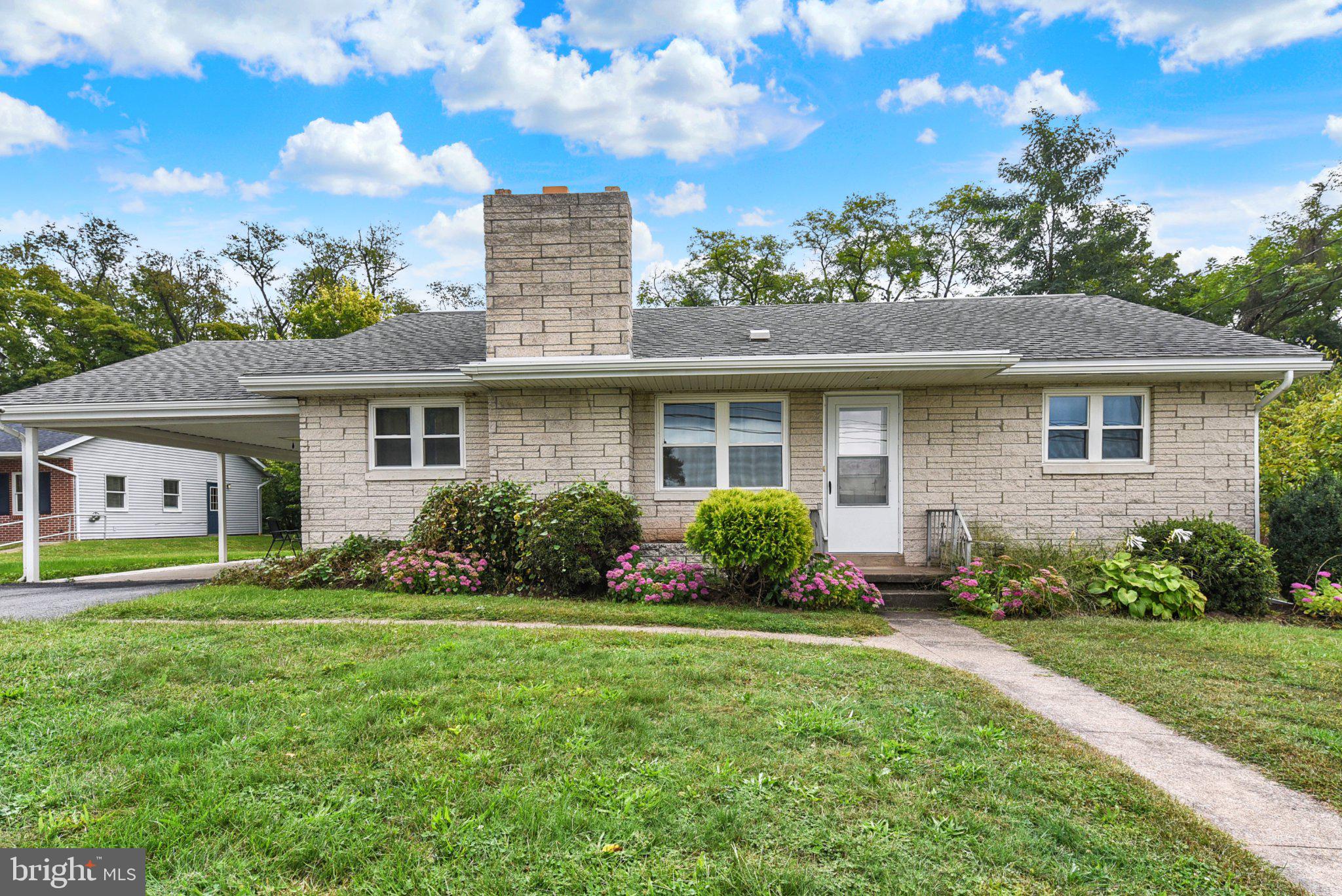 334 BERRYSBURG ROAD