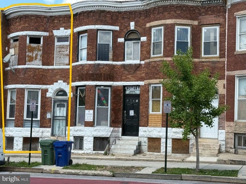 Townhouse For Sale - 1668 W North Avenue<br/> BALTIMORE, MD 21217