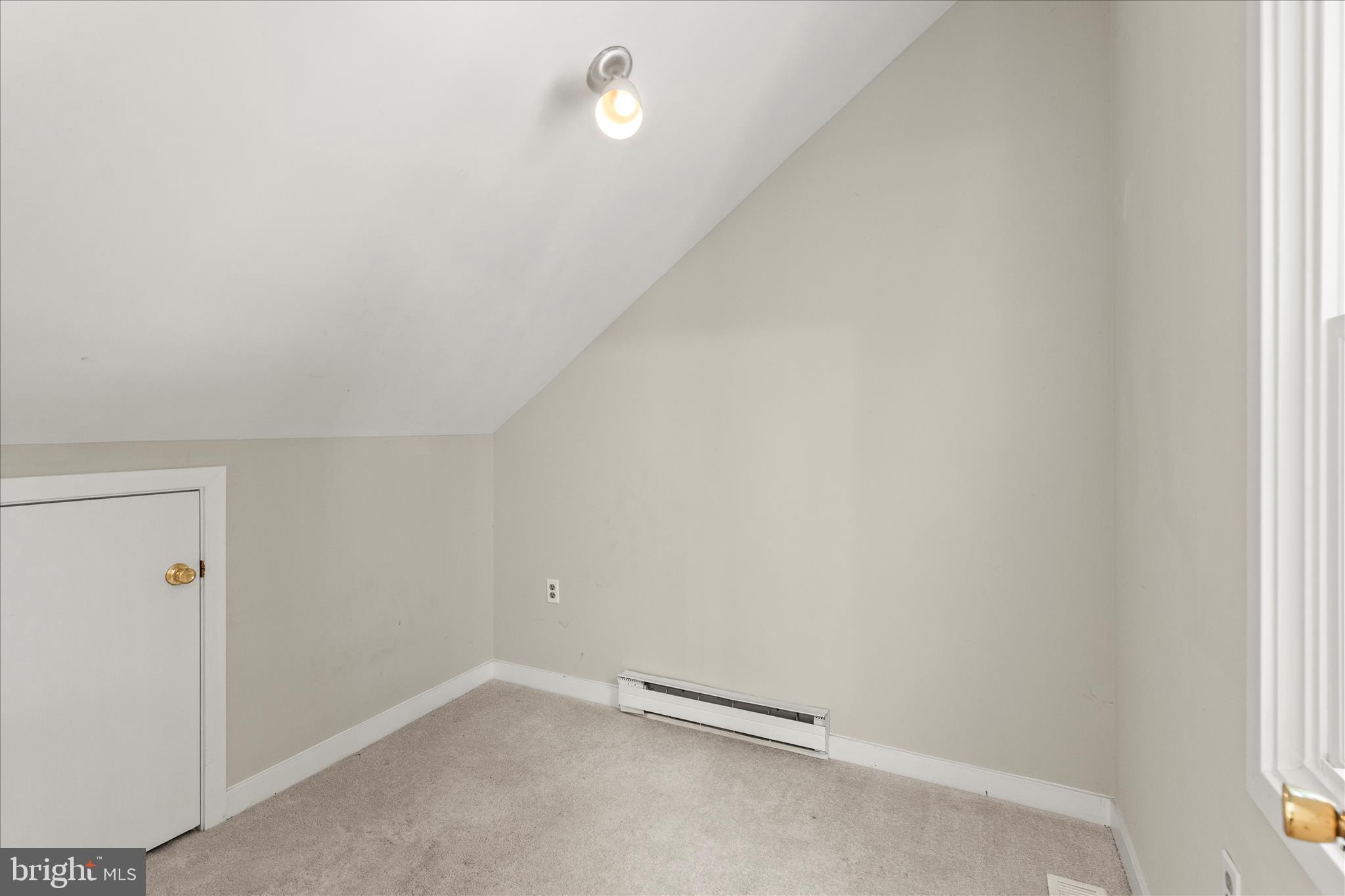 LAKE LINGANORE - Residential