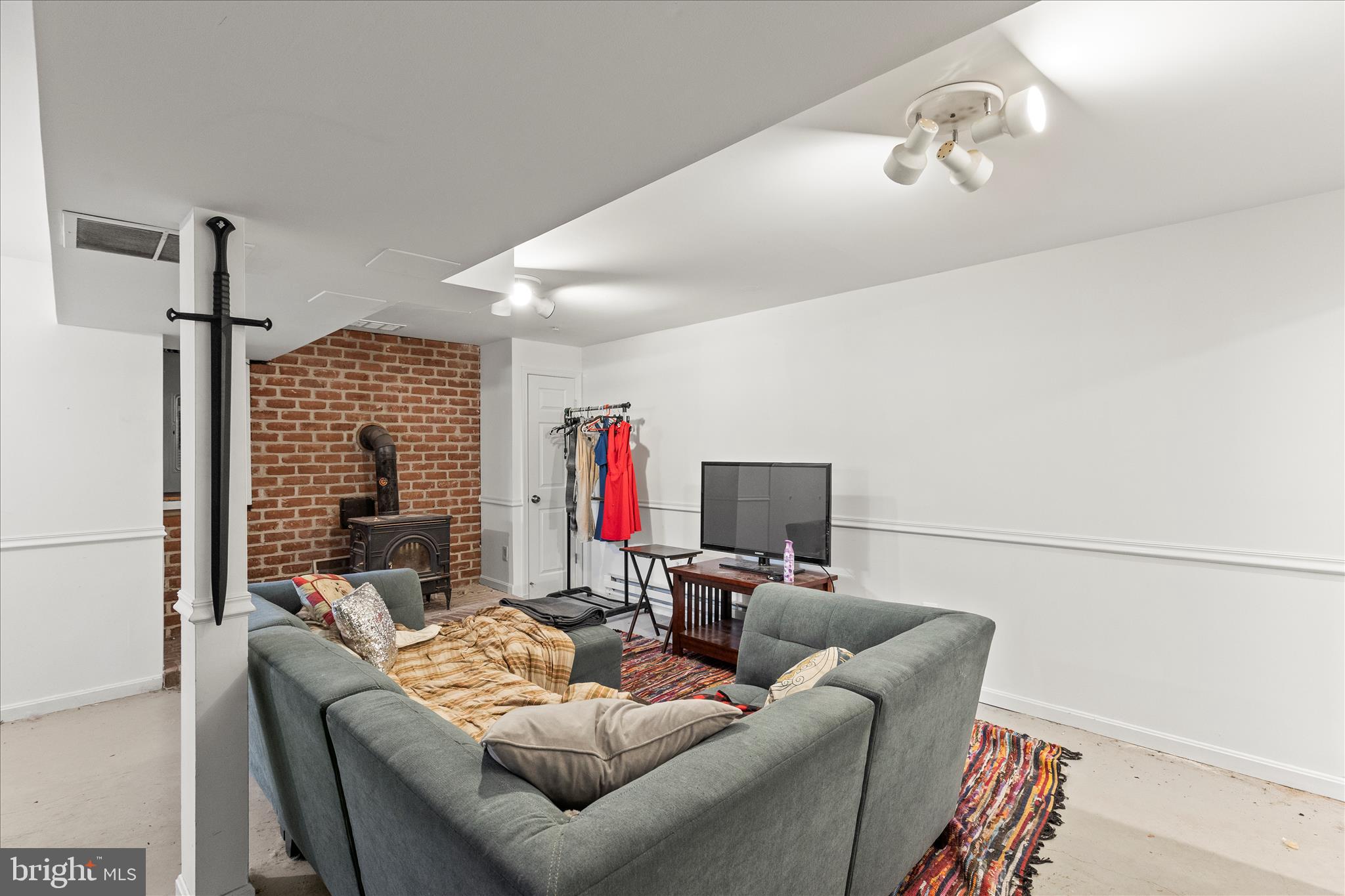 LAKE LINGANORE - Residential