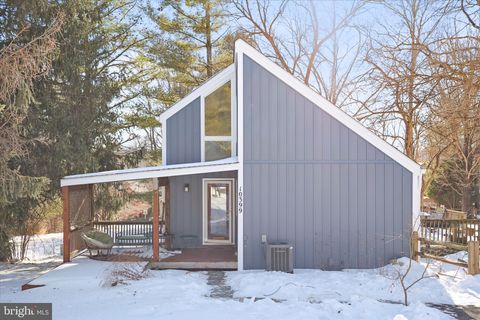 10399 HEDGEAPPLE BND NEW MARKET MD 21774